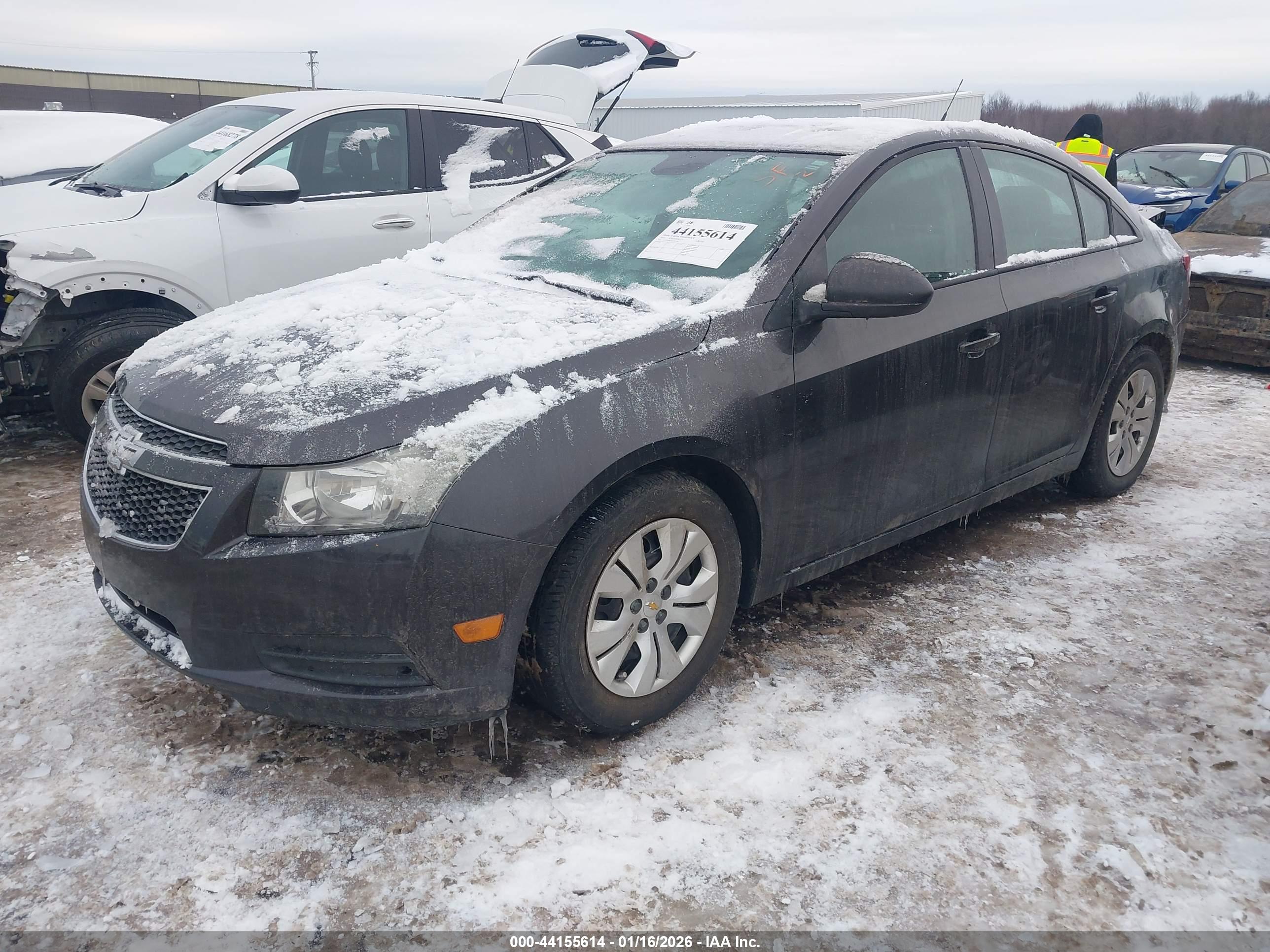 CHEVROLET CRUZE image 2