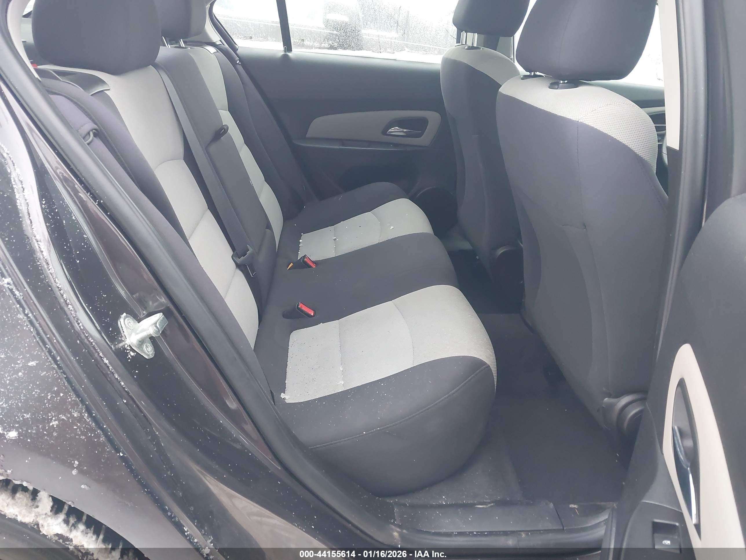 CHEVROLET CRUZE image 8
