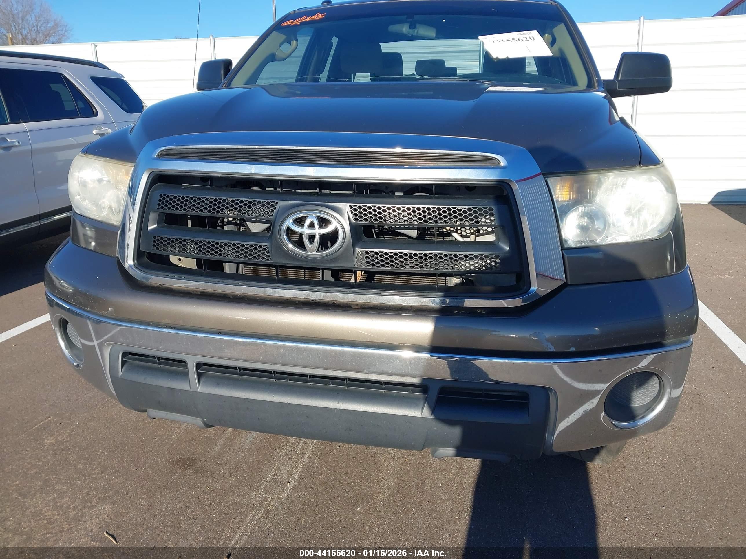 TOYOTA TUNDRA image 6