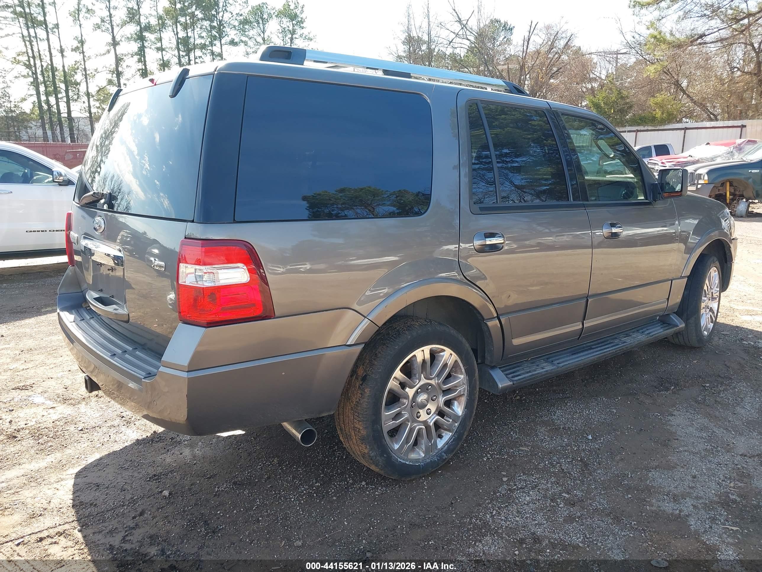FORD EXPEDITION image 4