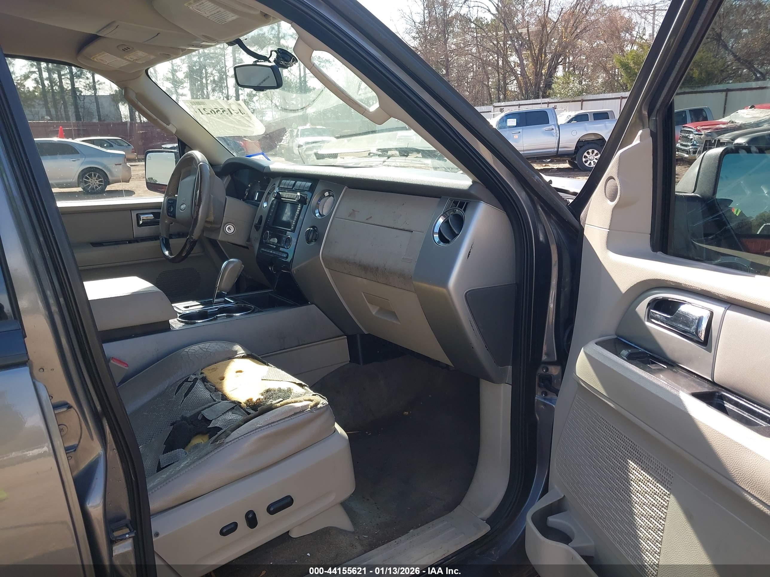 FORD EXPEDITION image 5