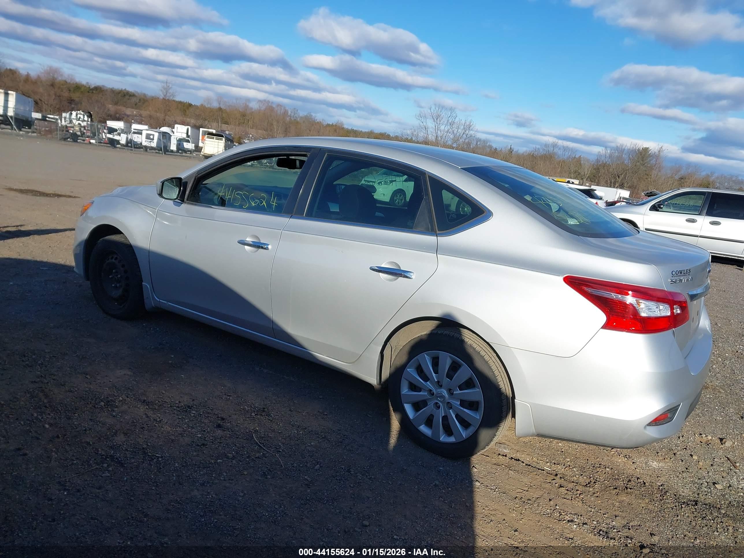 NISSAN SENTRA image 3