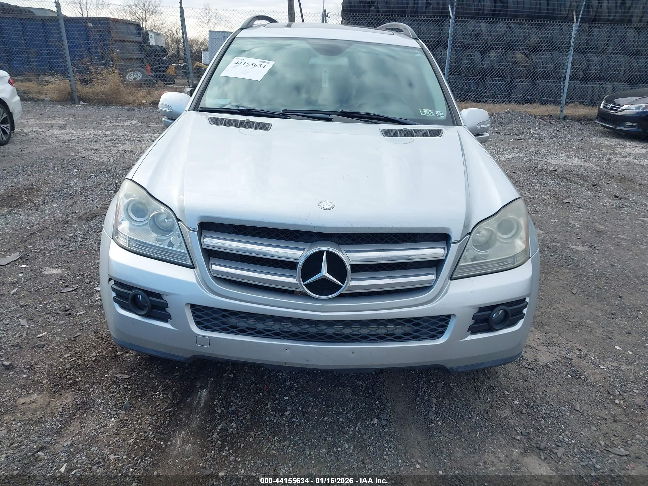 MERCEDES-BENZ GL image 6