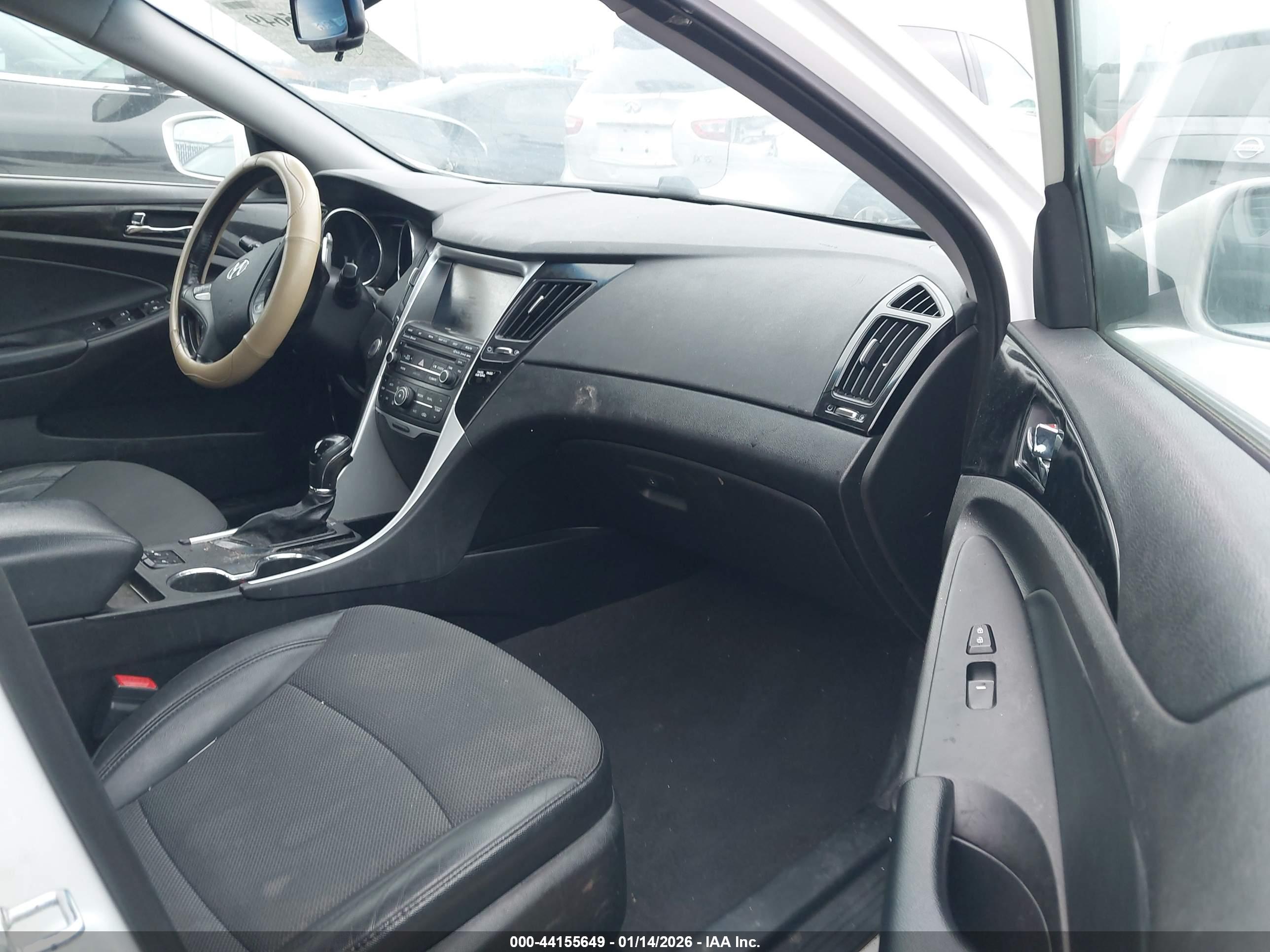 HYUNDAI SONATA image 5