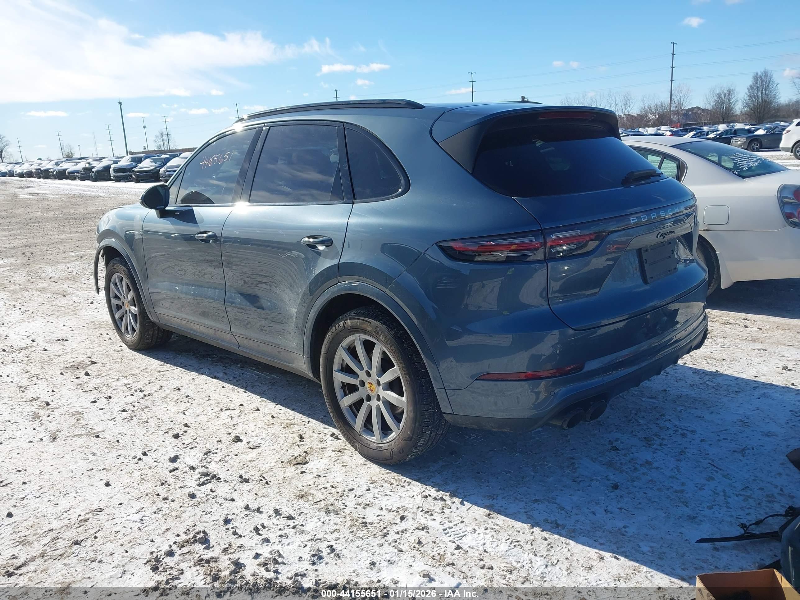 PORSCHE CAYENNE image 3