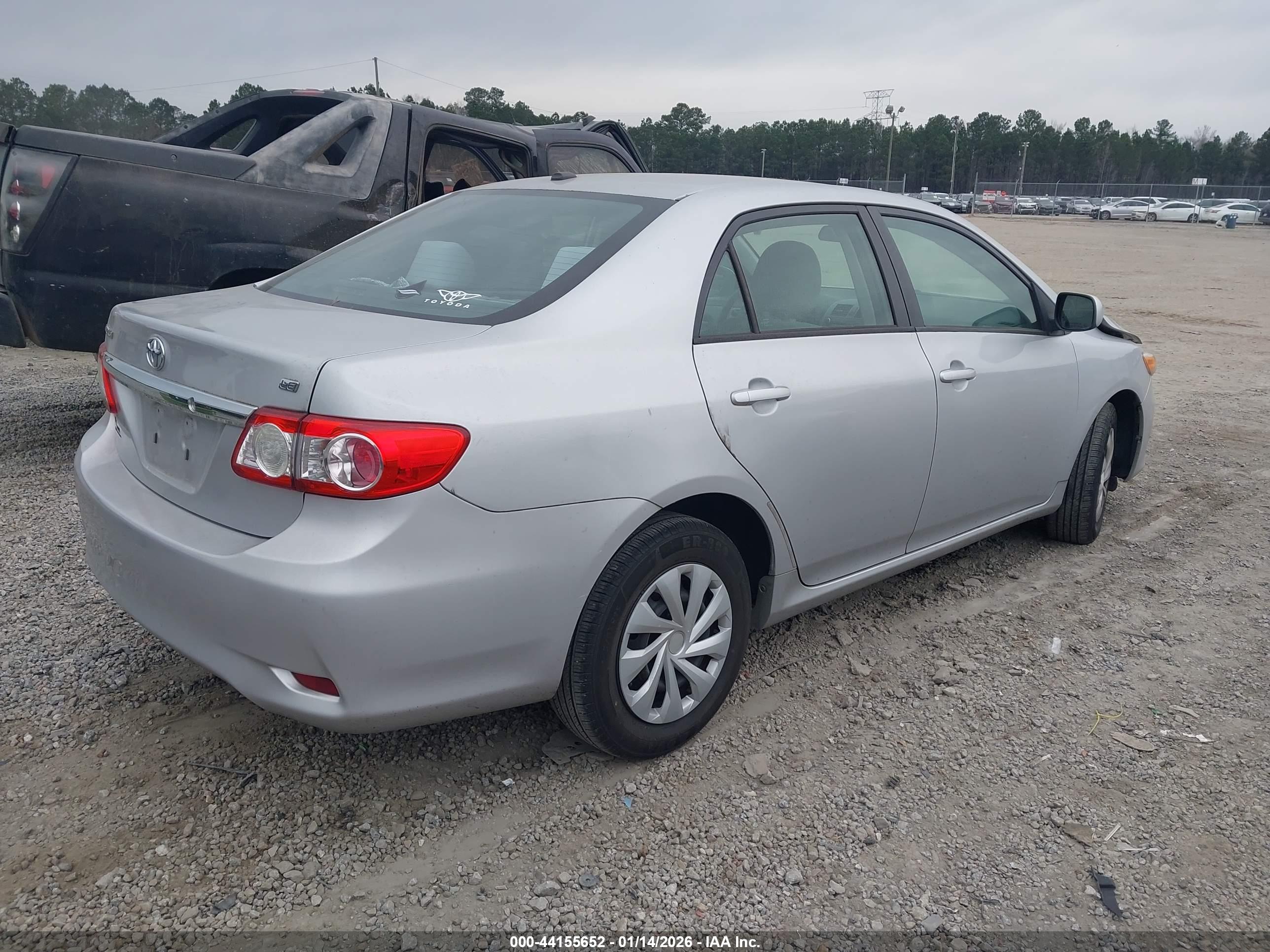 TOYOTA COROLLA image 4