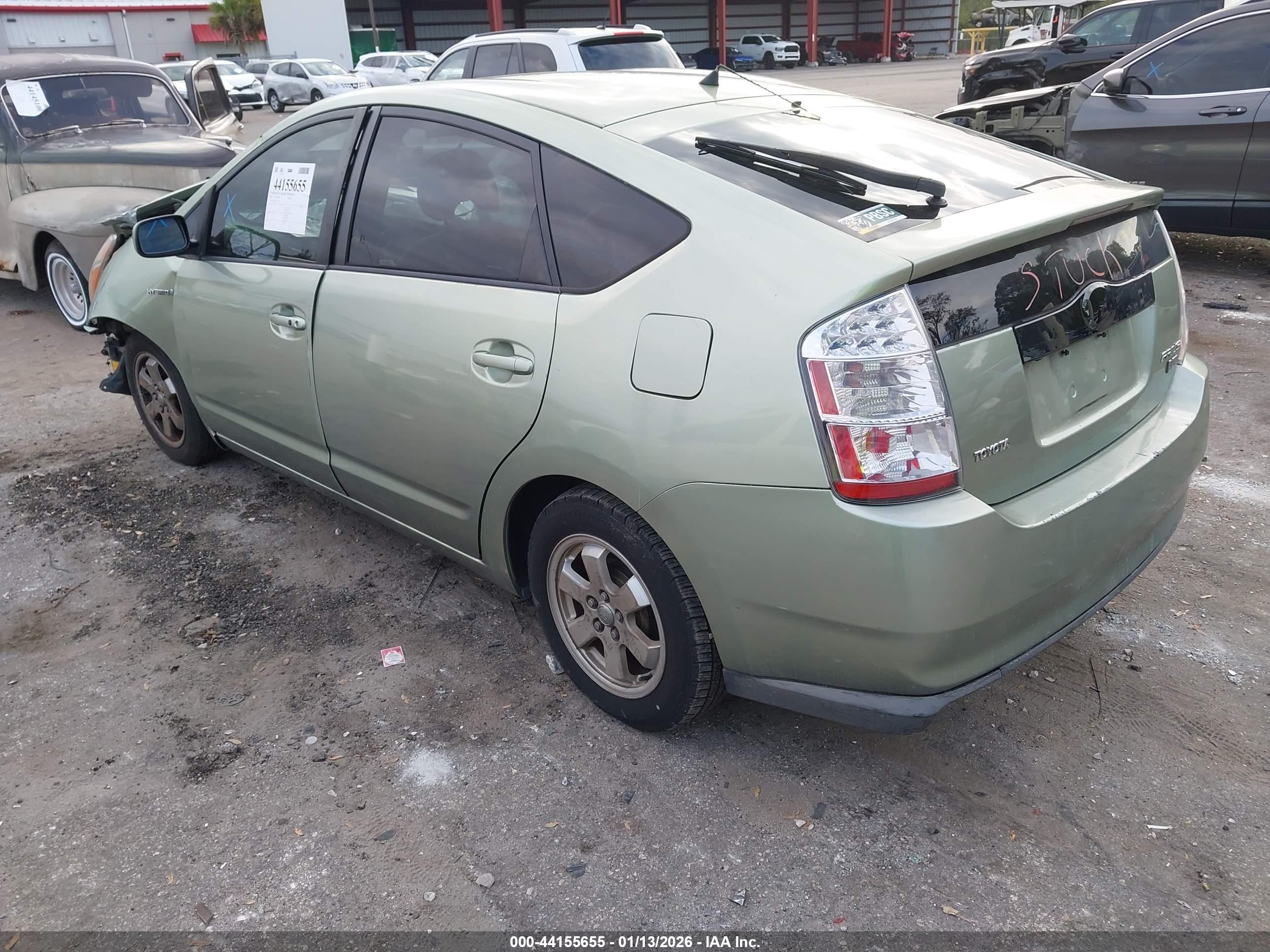TOYOTA PRIUS image 3