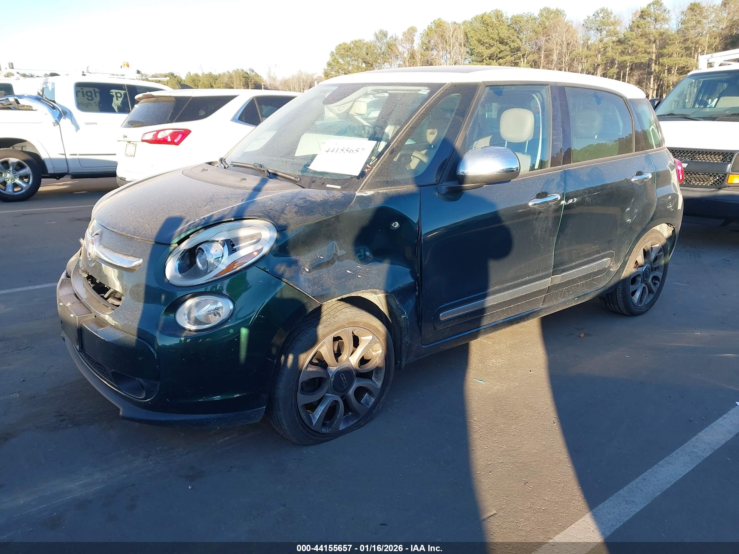 FIAT 500L image 2