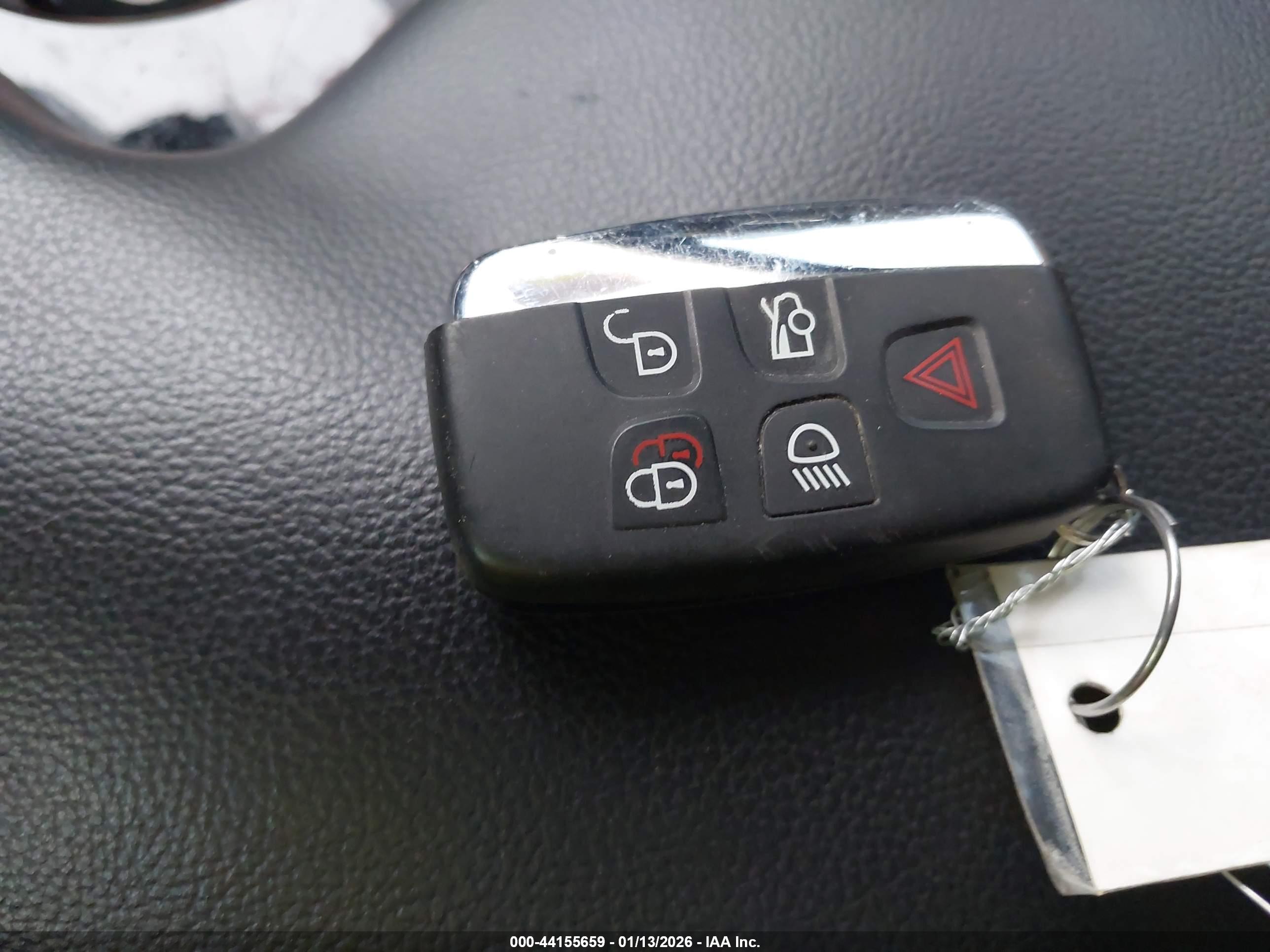 JAGUAR XE image 11