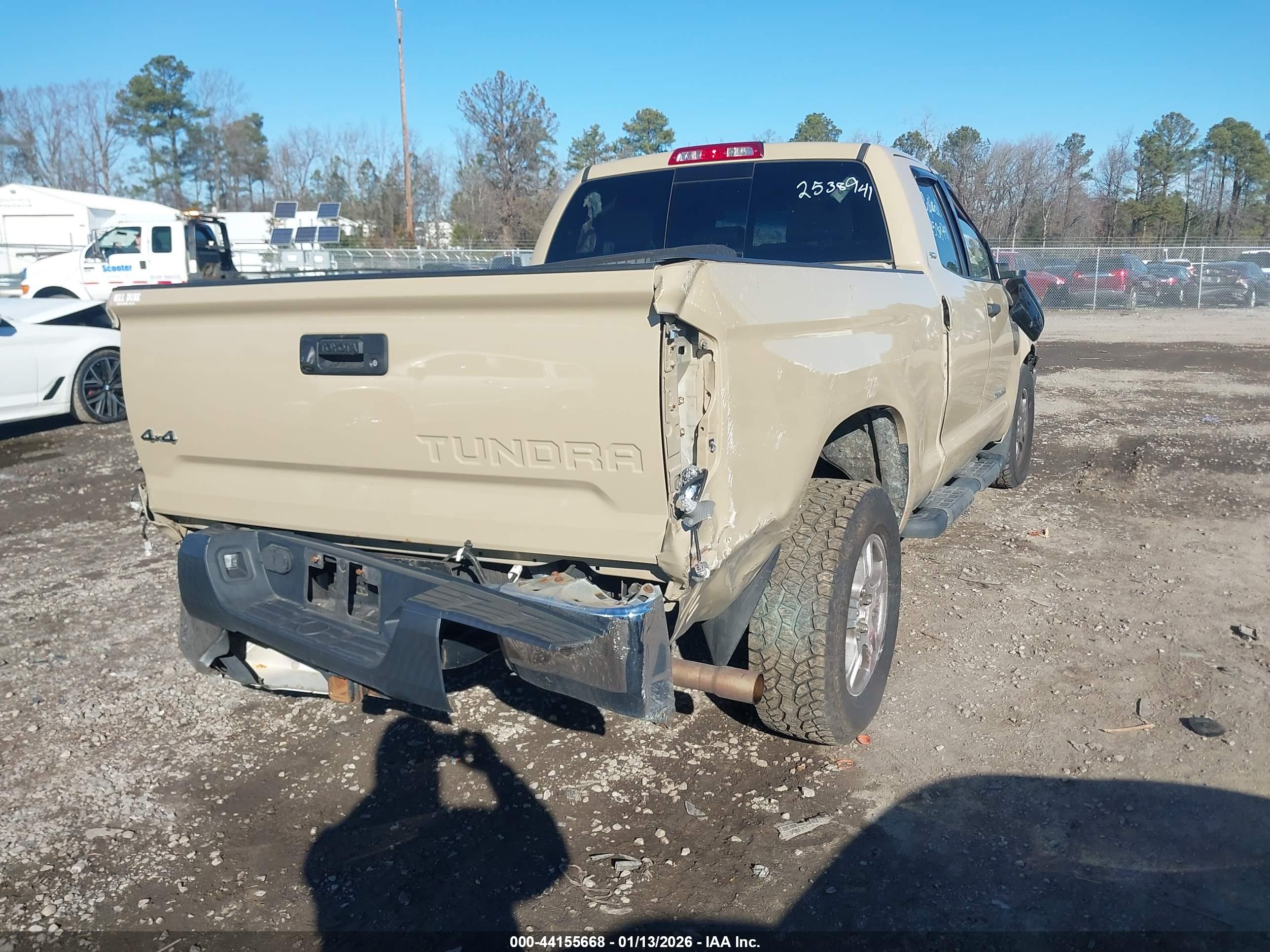 TOYOTA TUNDRA image 4