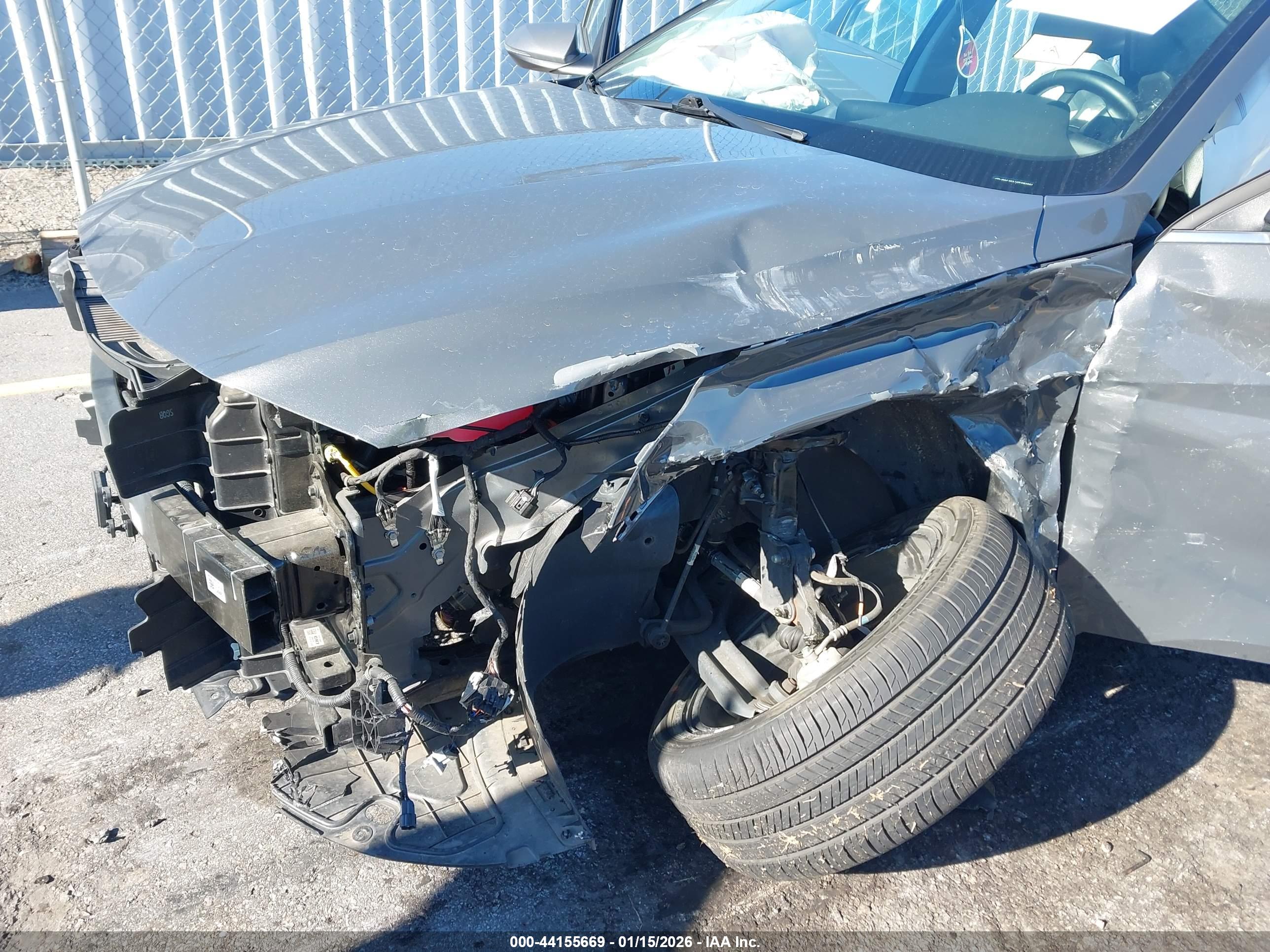 HYUNDAI ELANTRA image 6