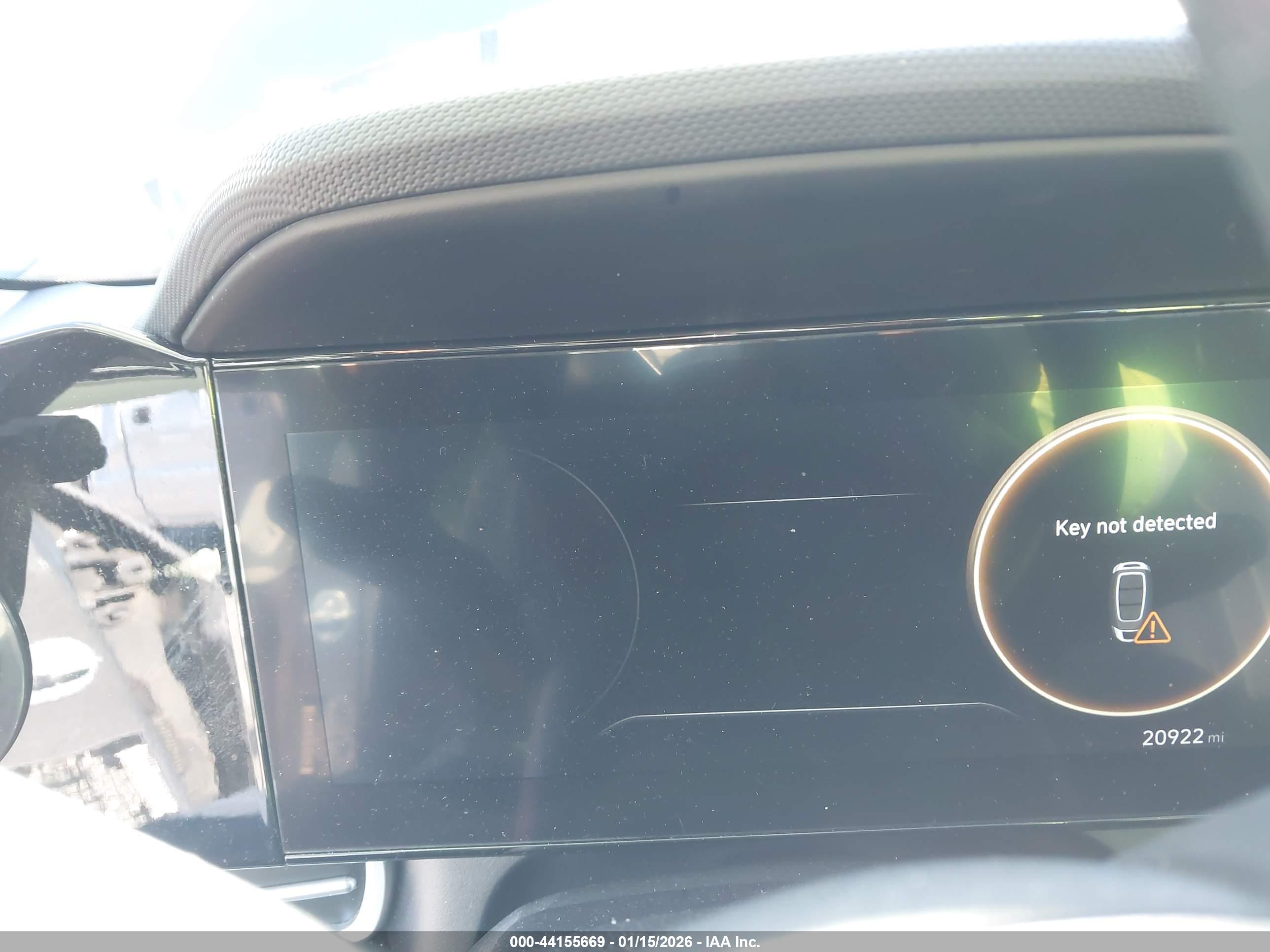 HYUNDAI ELANTRA image 7