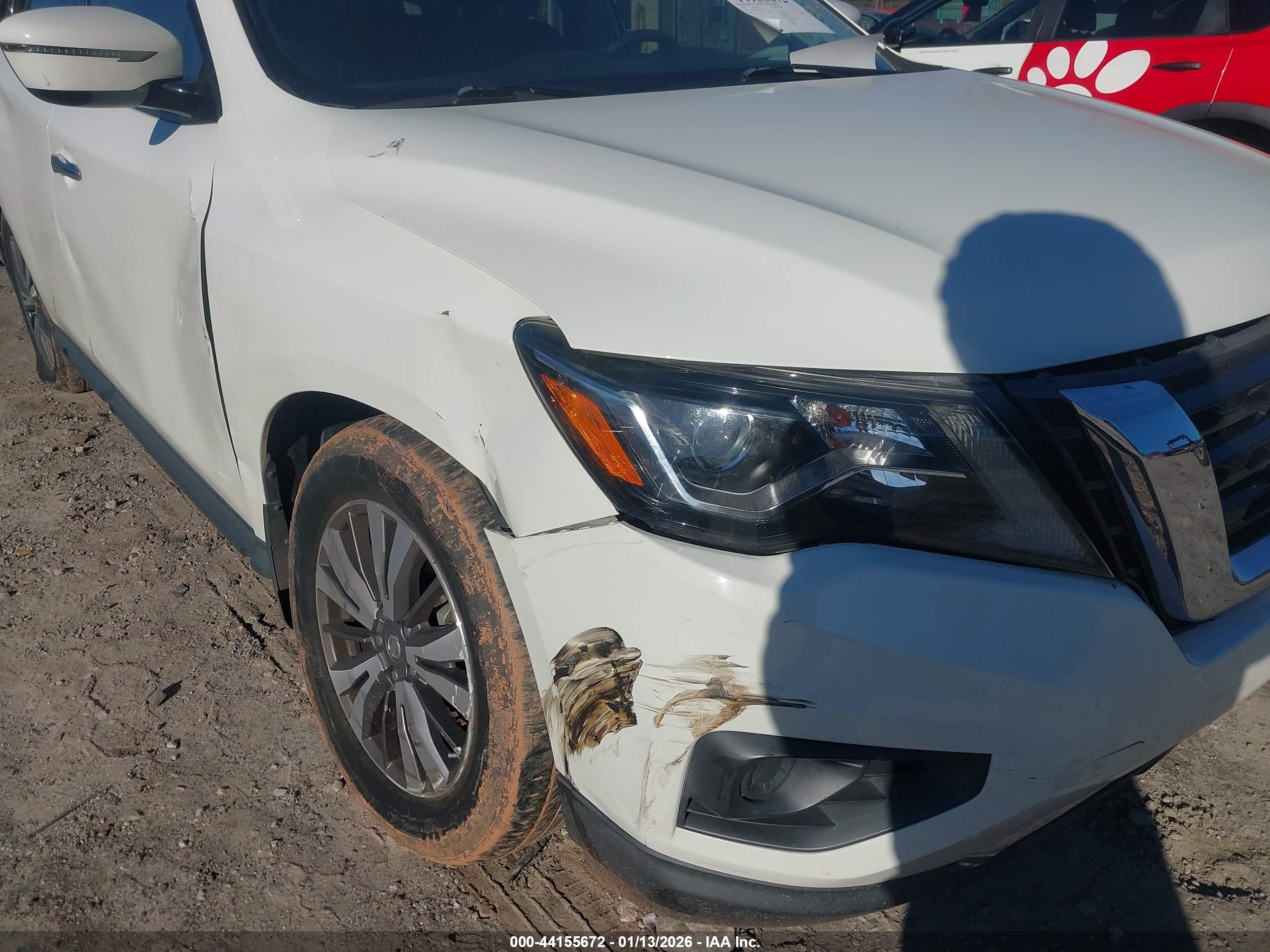 NISSAN PATHFINDER image 6