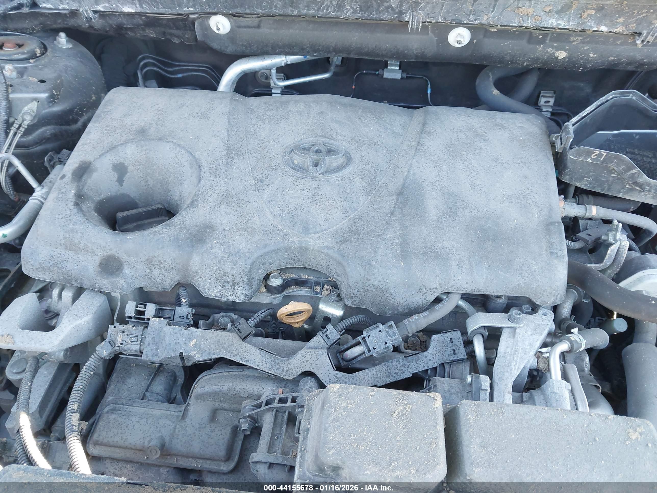 TOYOTA RAV4 image 10