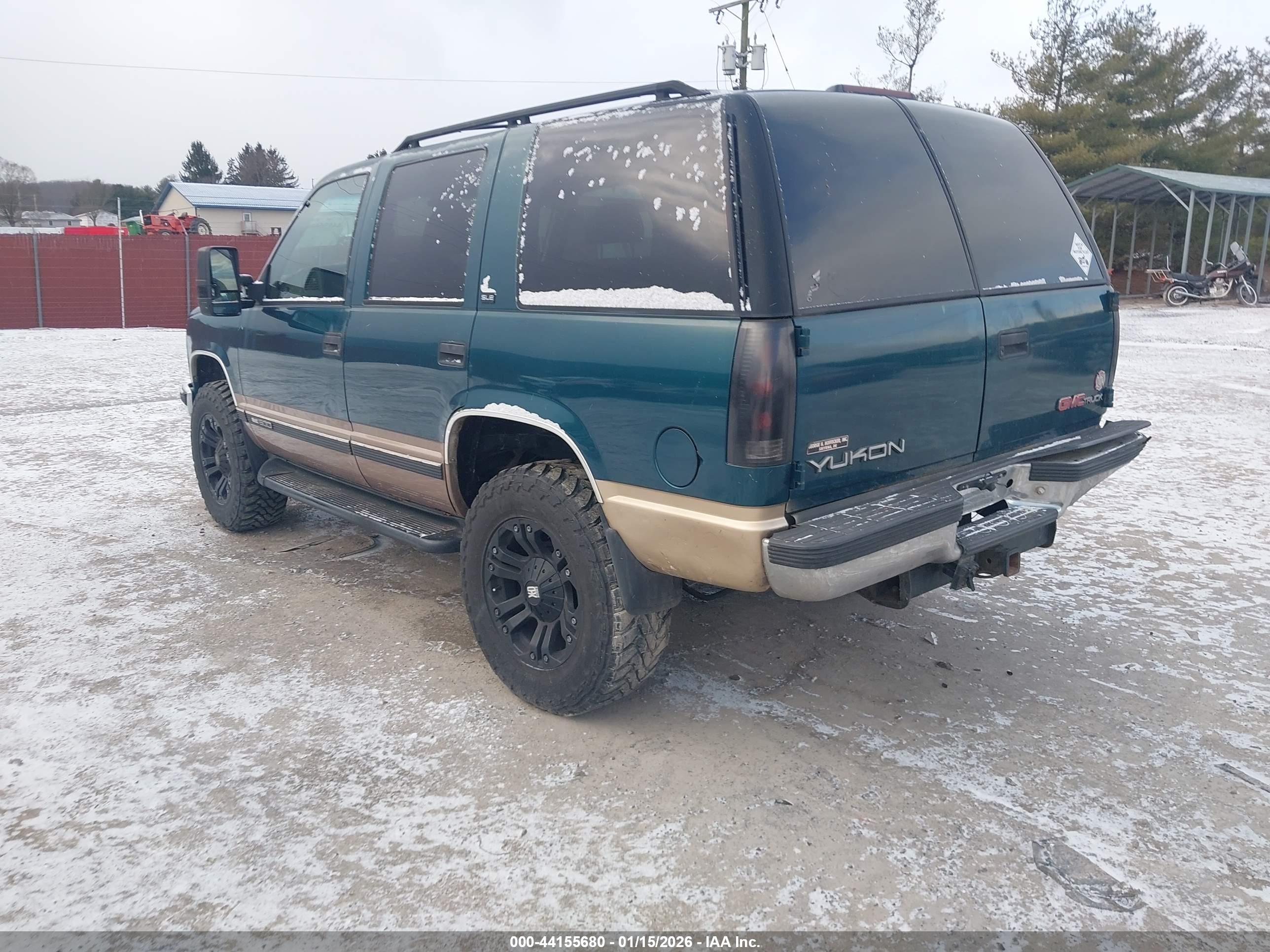 GMC YUKON image 3