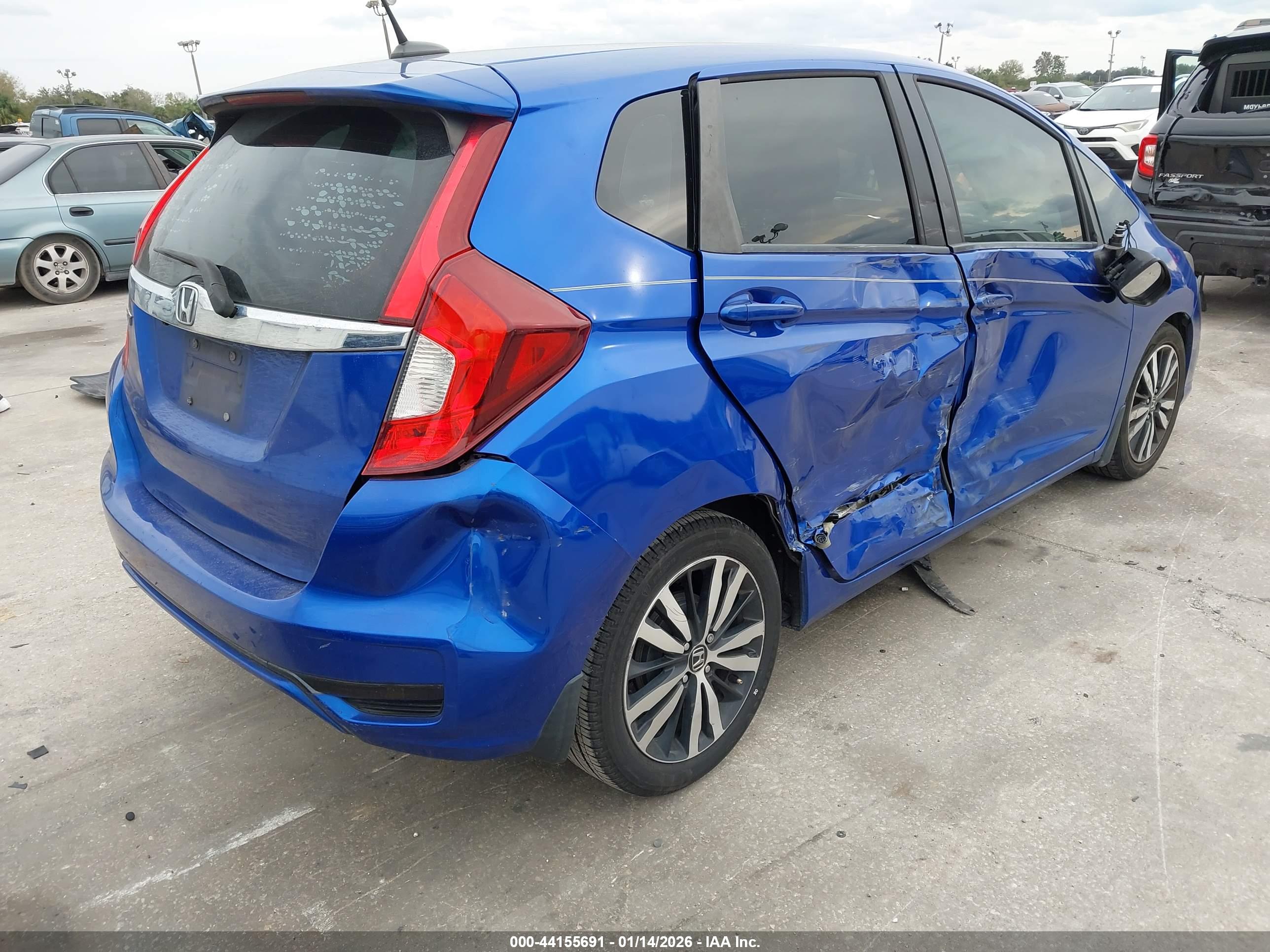 HONDA FIT image 4
