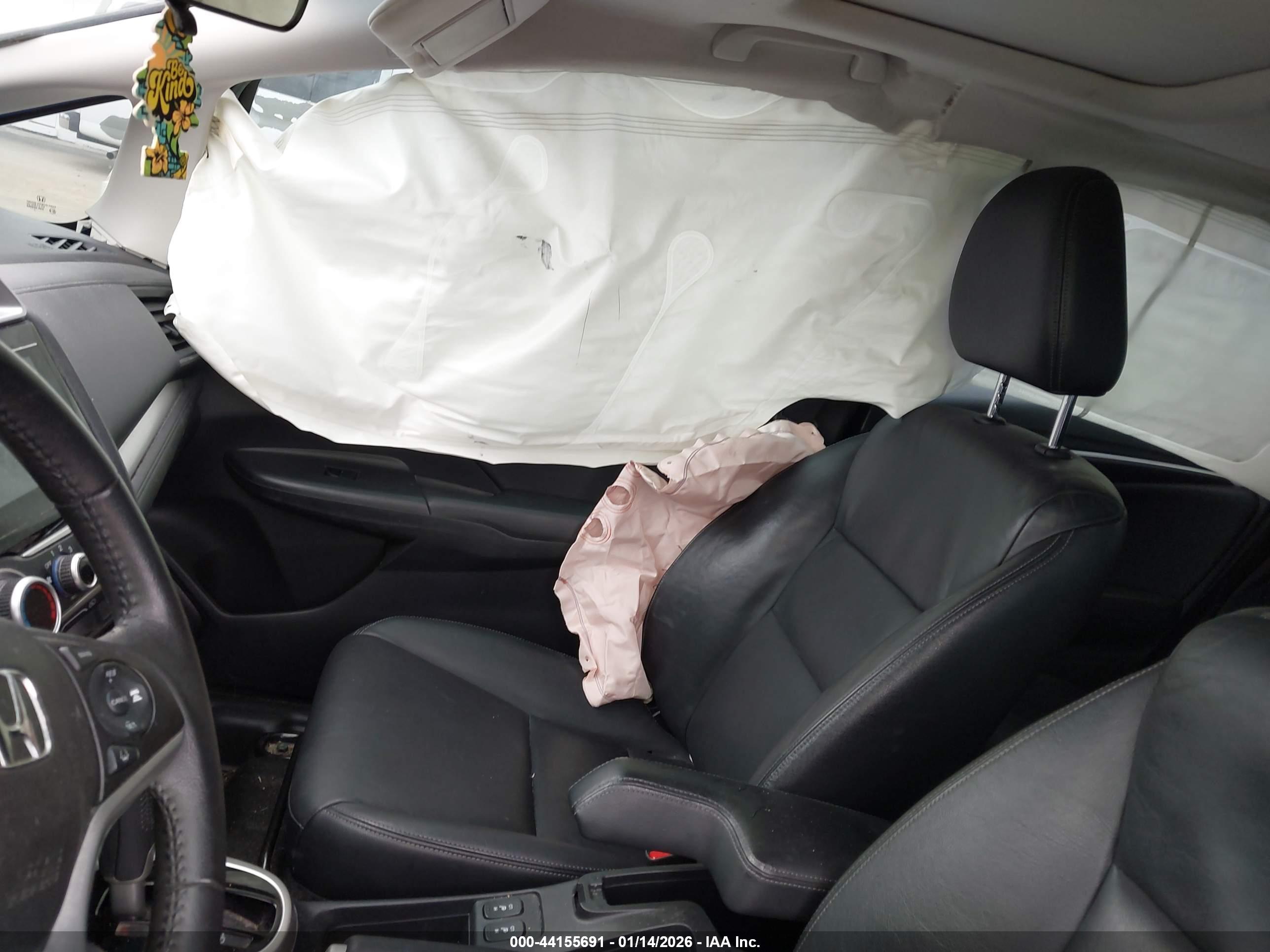HONDA FIT image 5