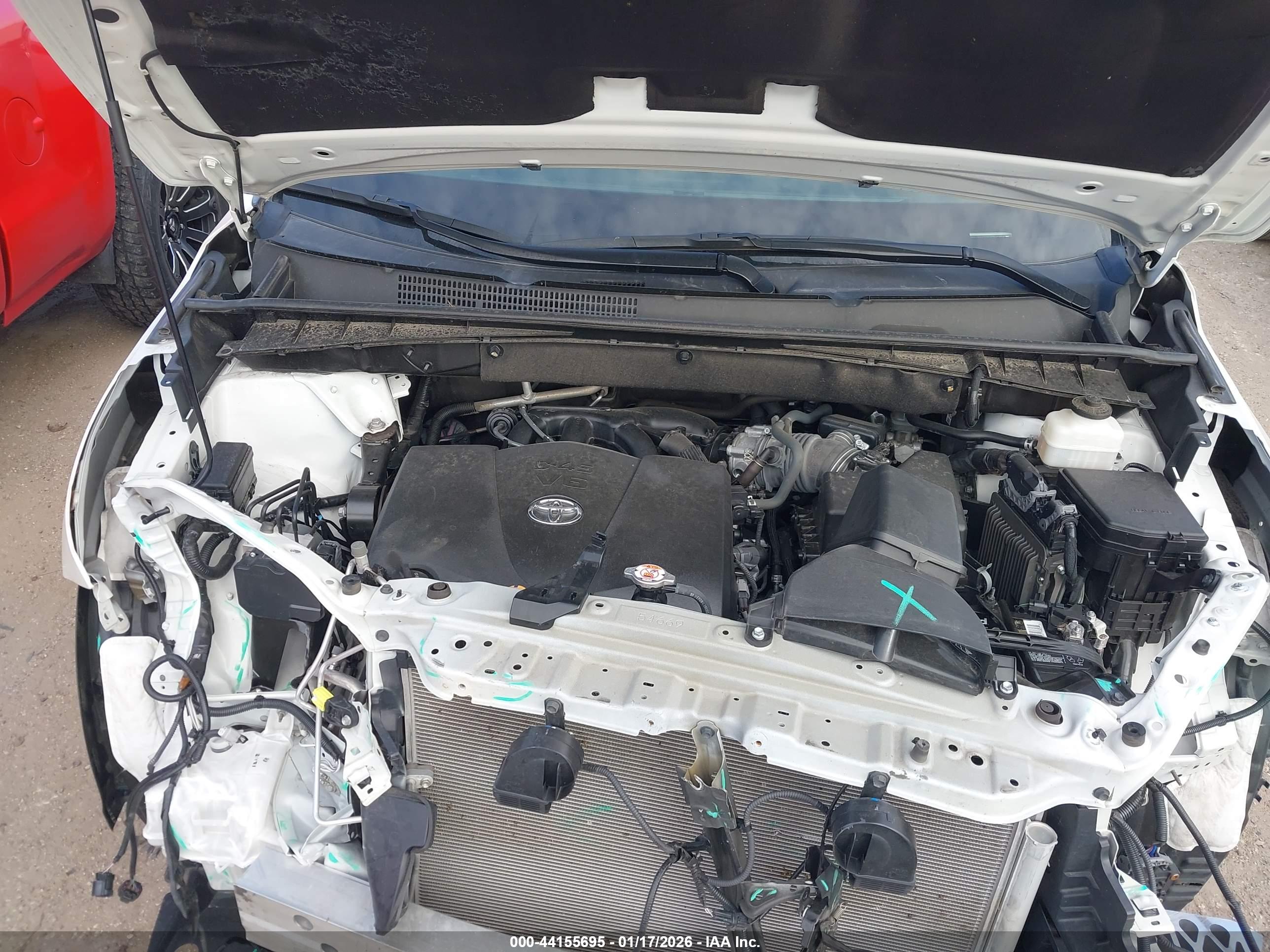 TOYOTA HIGHLANDER image 10