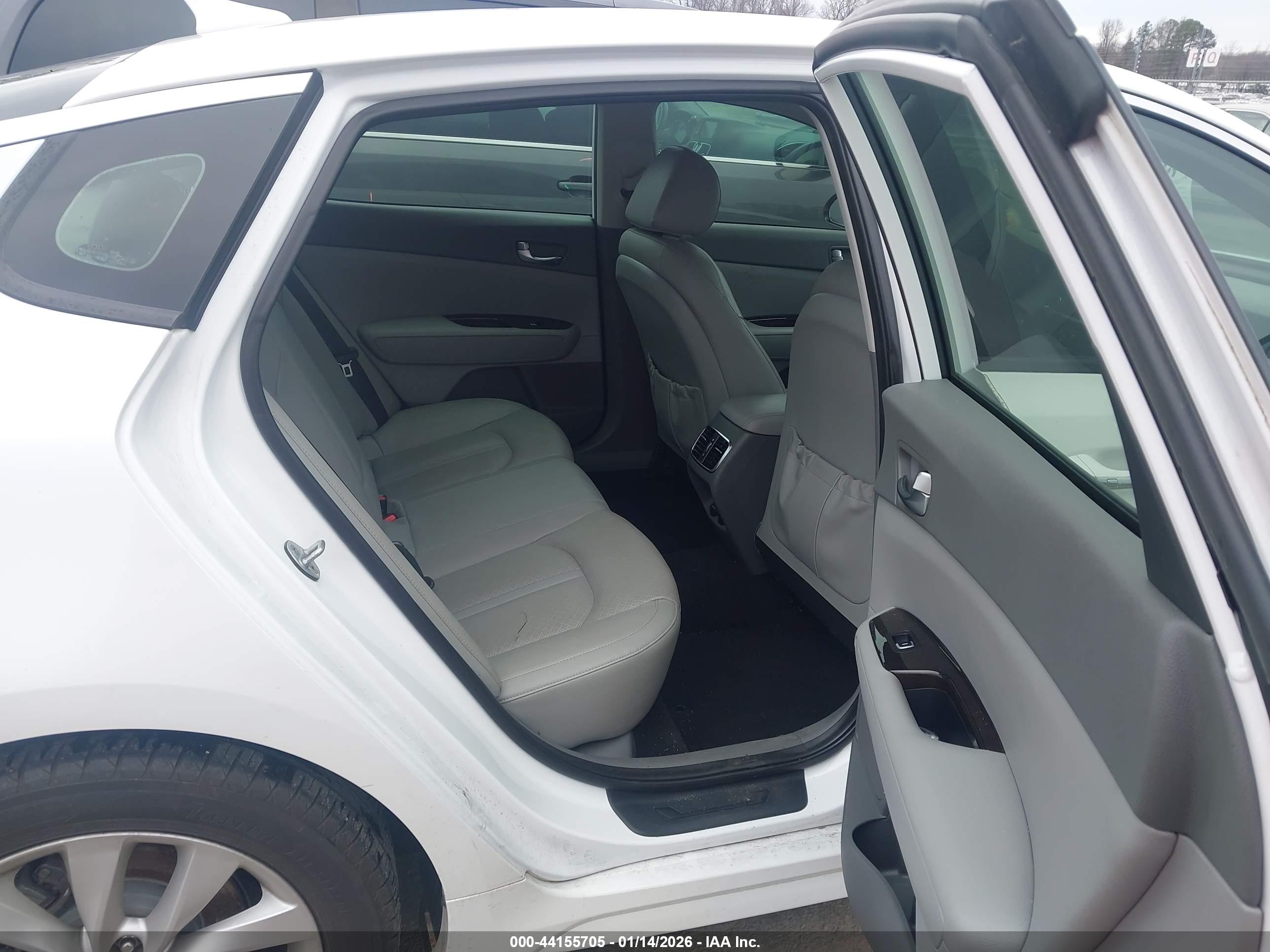 KIA OPTIMA image 8
