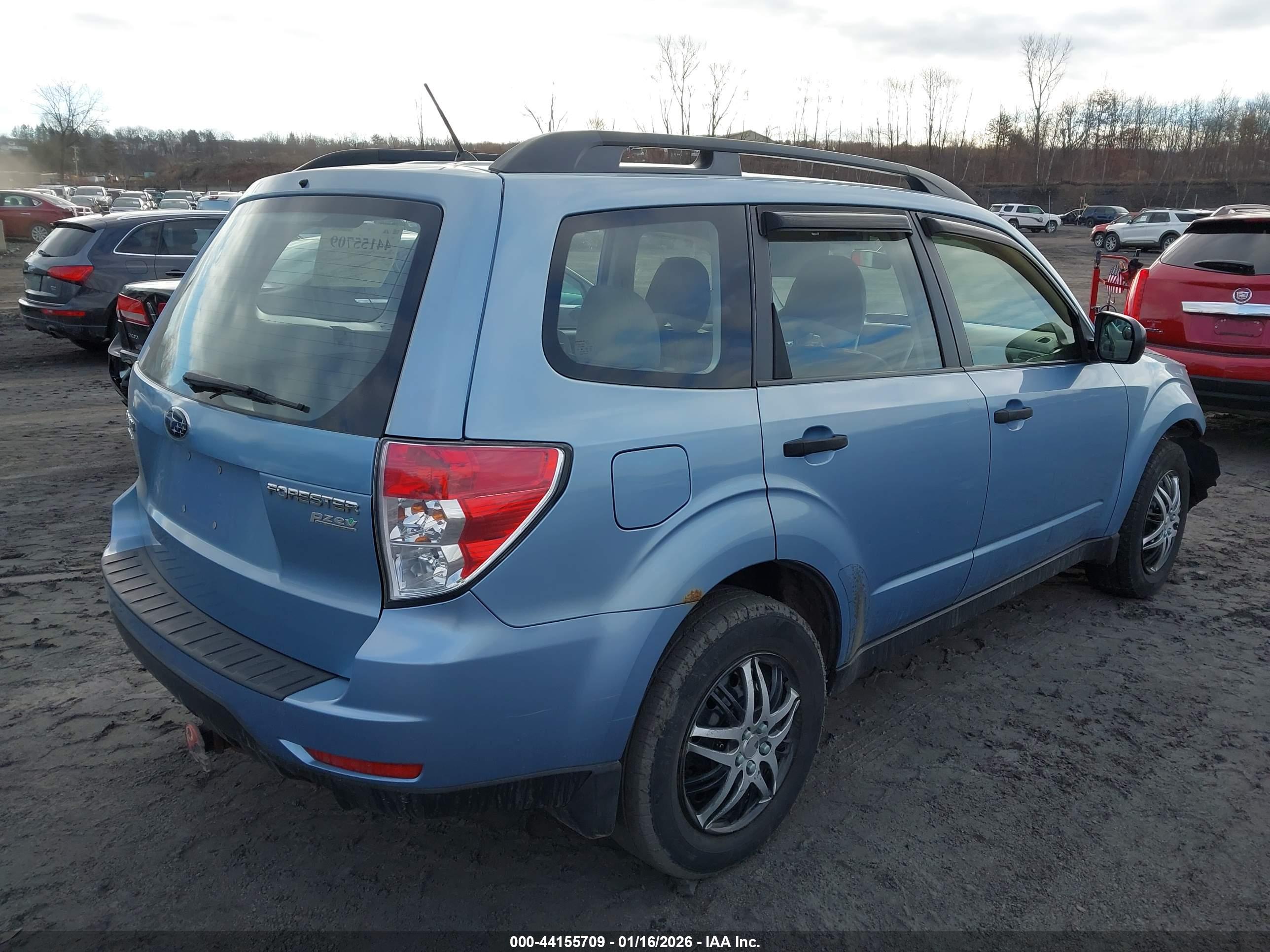 SUBARU FORESTER image 4