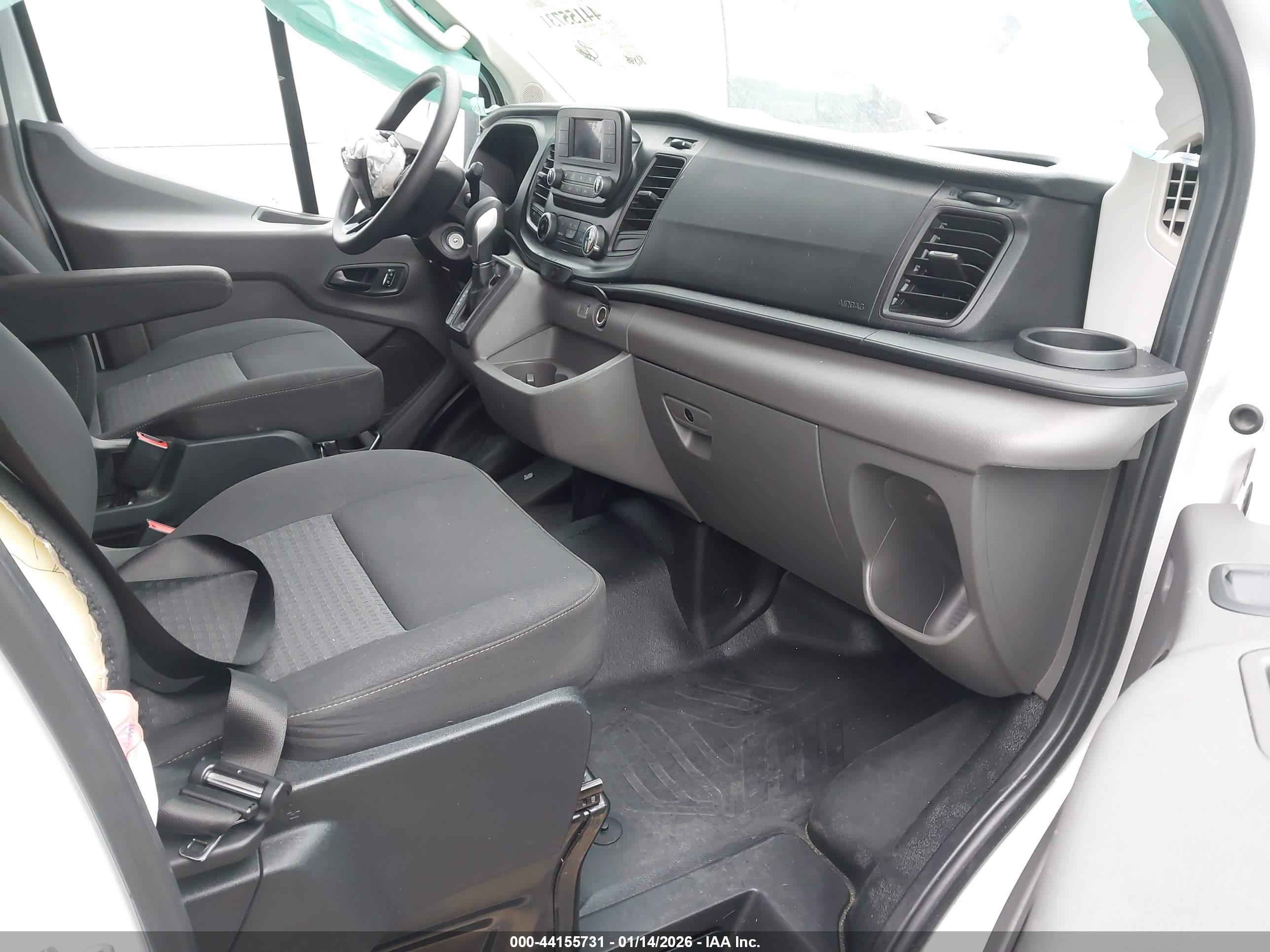FORD TRANSIT-250 image 5