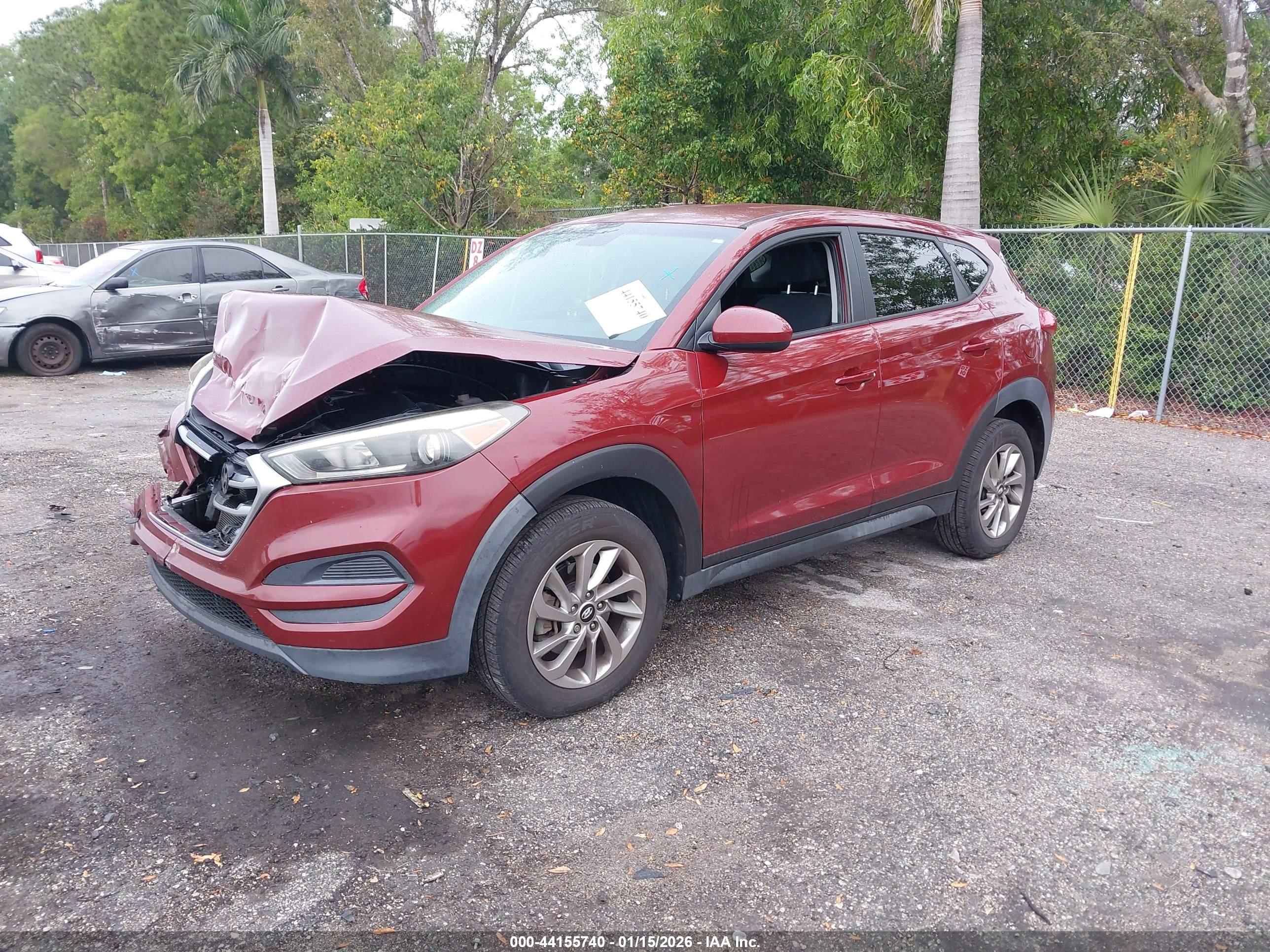 HYUNDAI TUCSON image 2