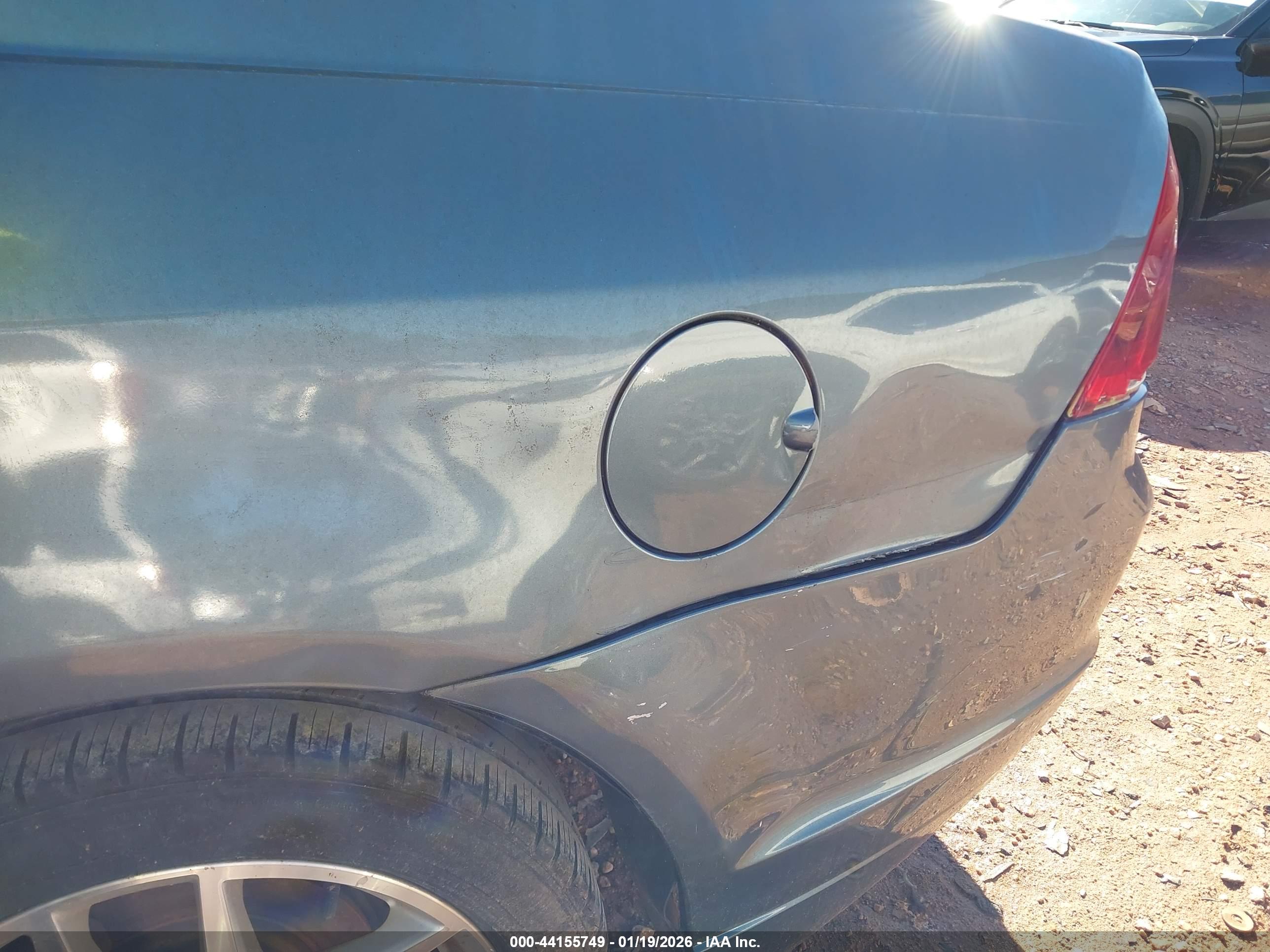 FORD FUSION image 6