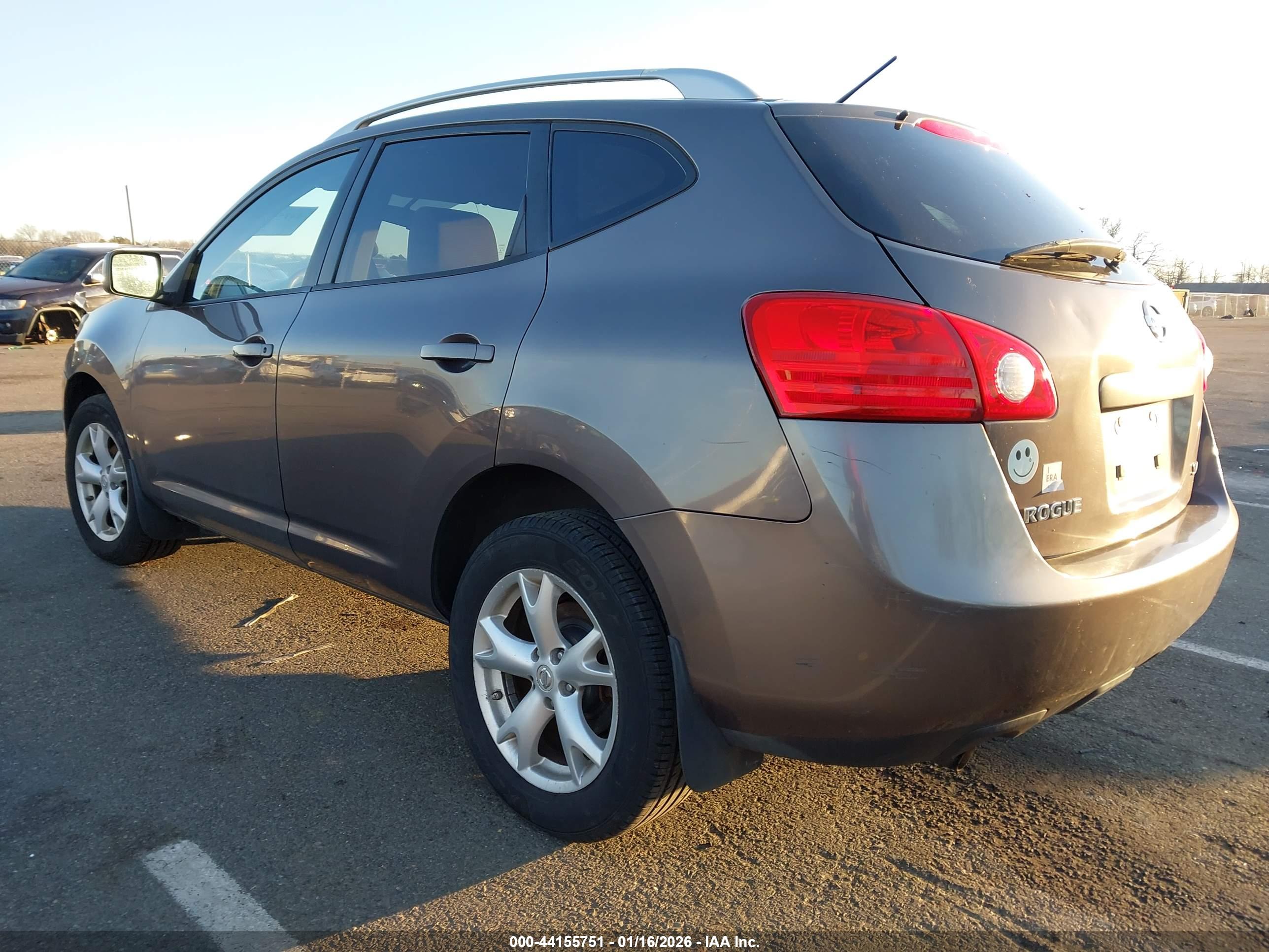 NISSAN ROGUE image 3