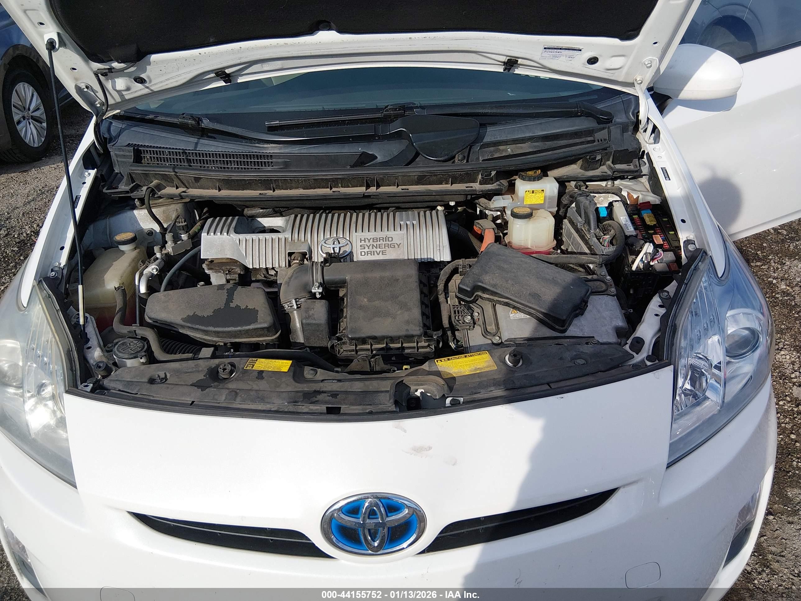 TOYOTA PRIUS image 10