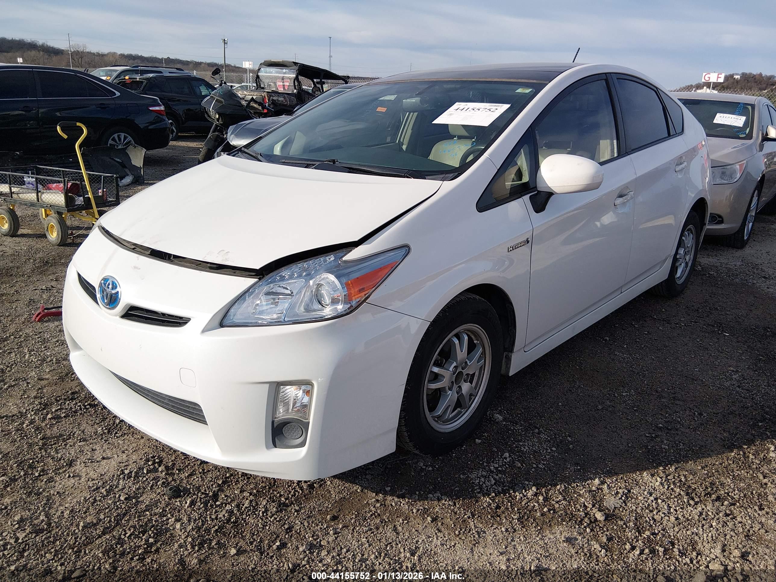 TOYOTA PRIUS image 6