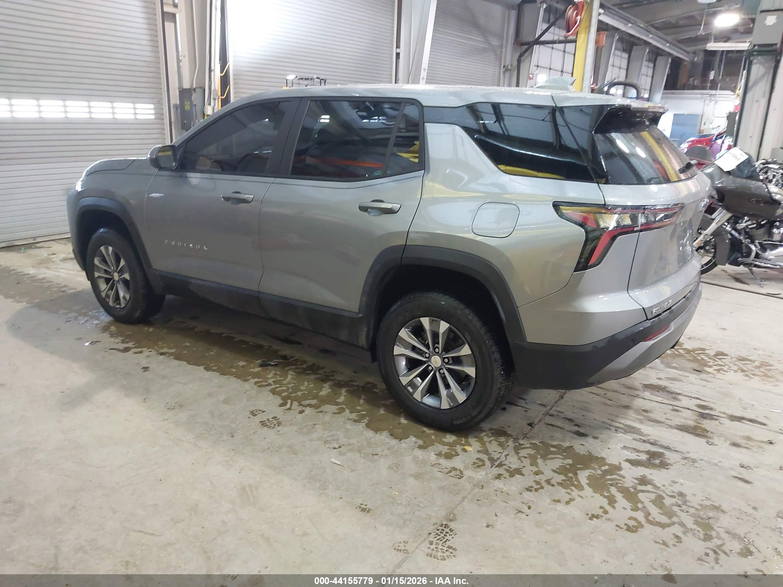 CHEVROLET EQUINOX image 3
