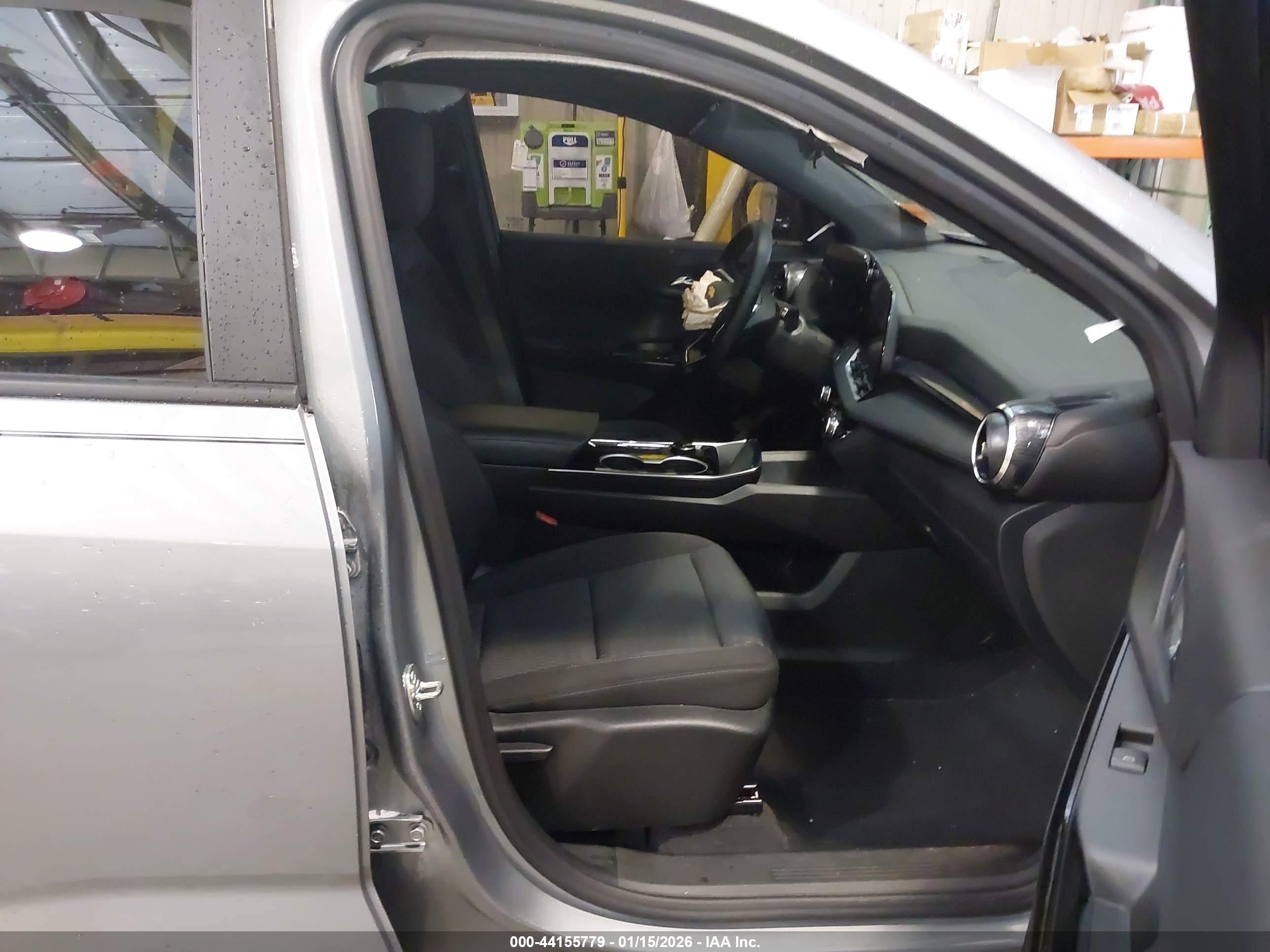 CHEVROLET EQUINOX image 5