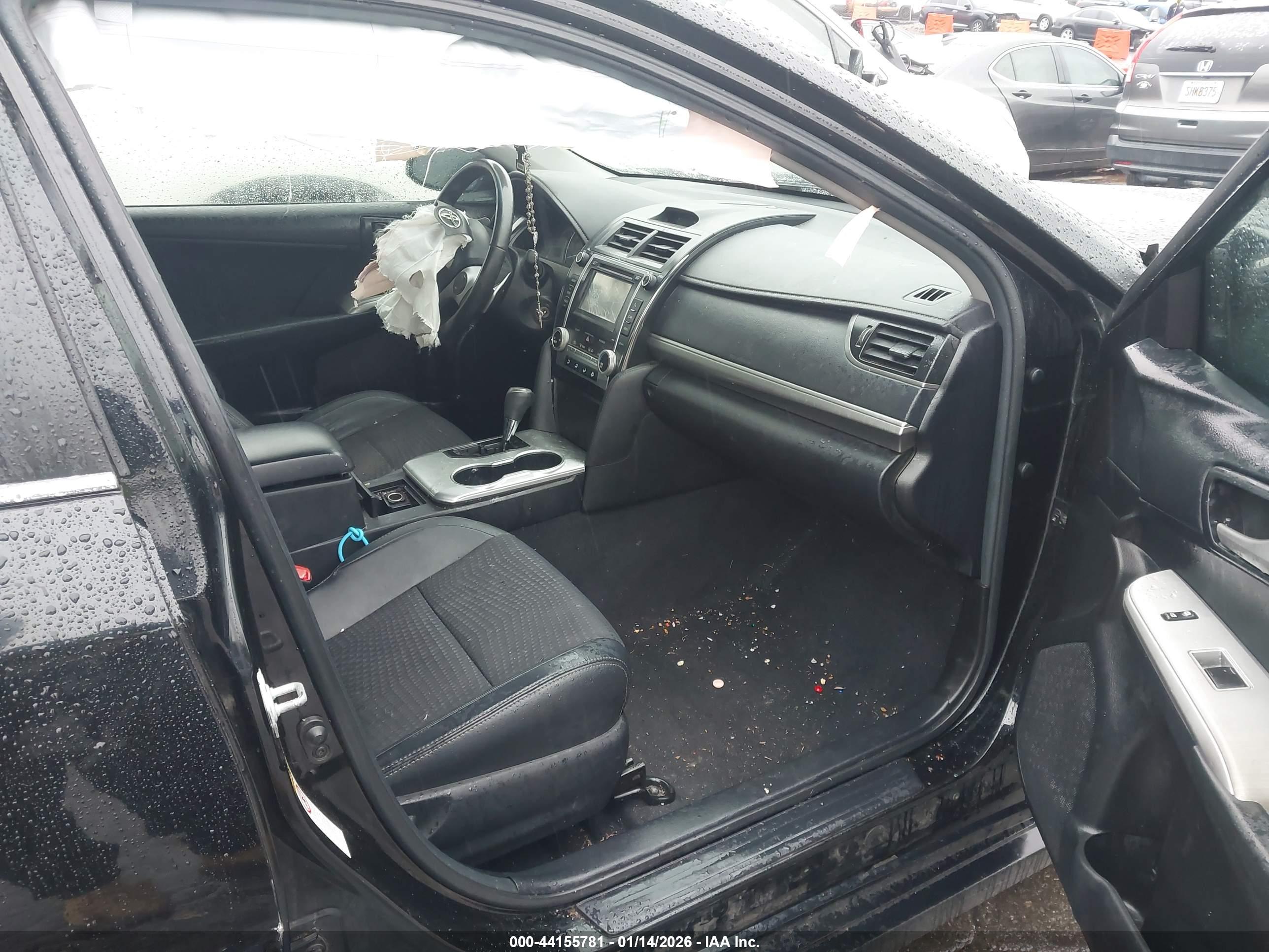 TOYOTA CAMRY image 5