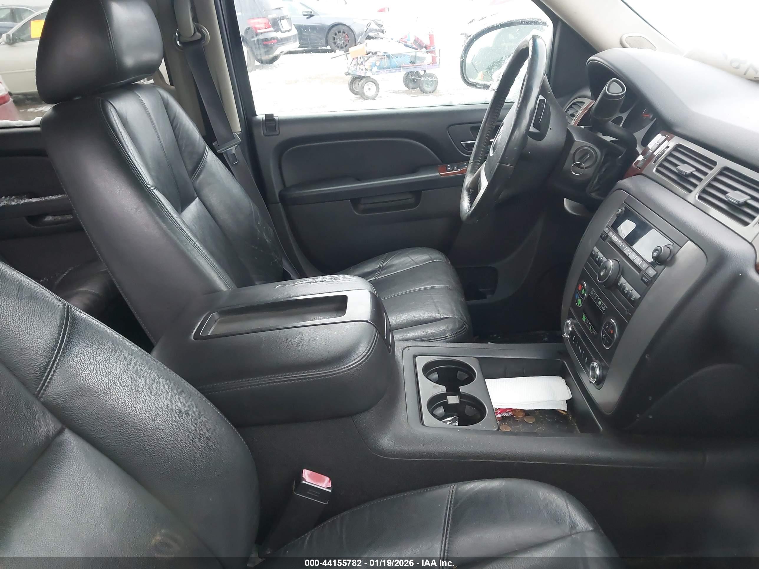 GMC YUKON image 5