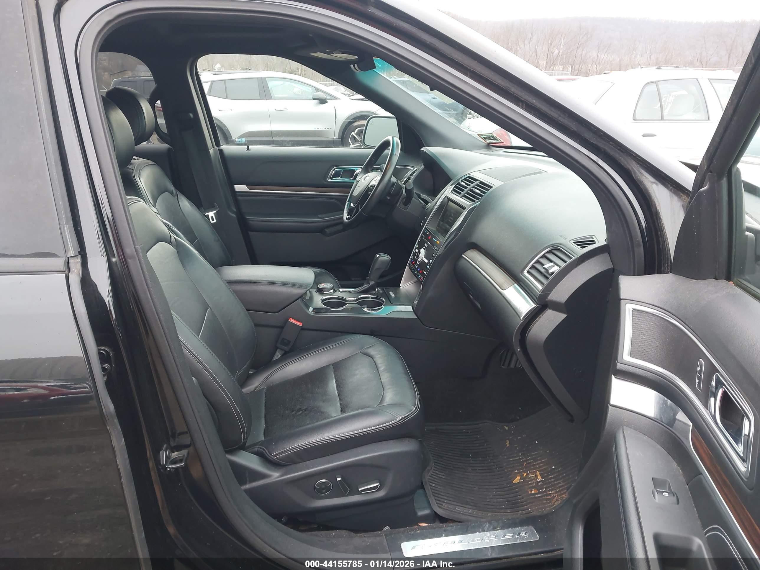 FORD EXPLORER image 5