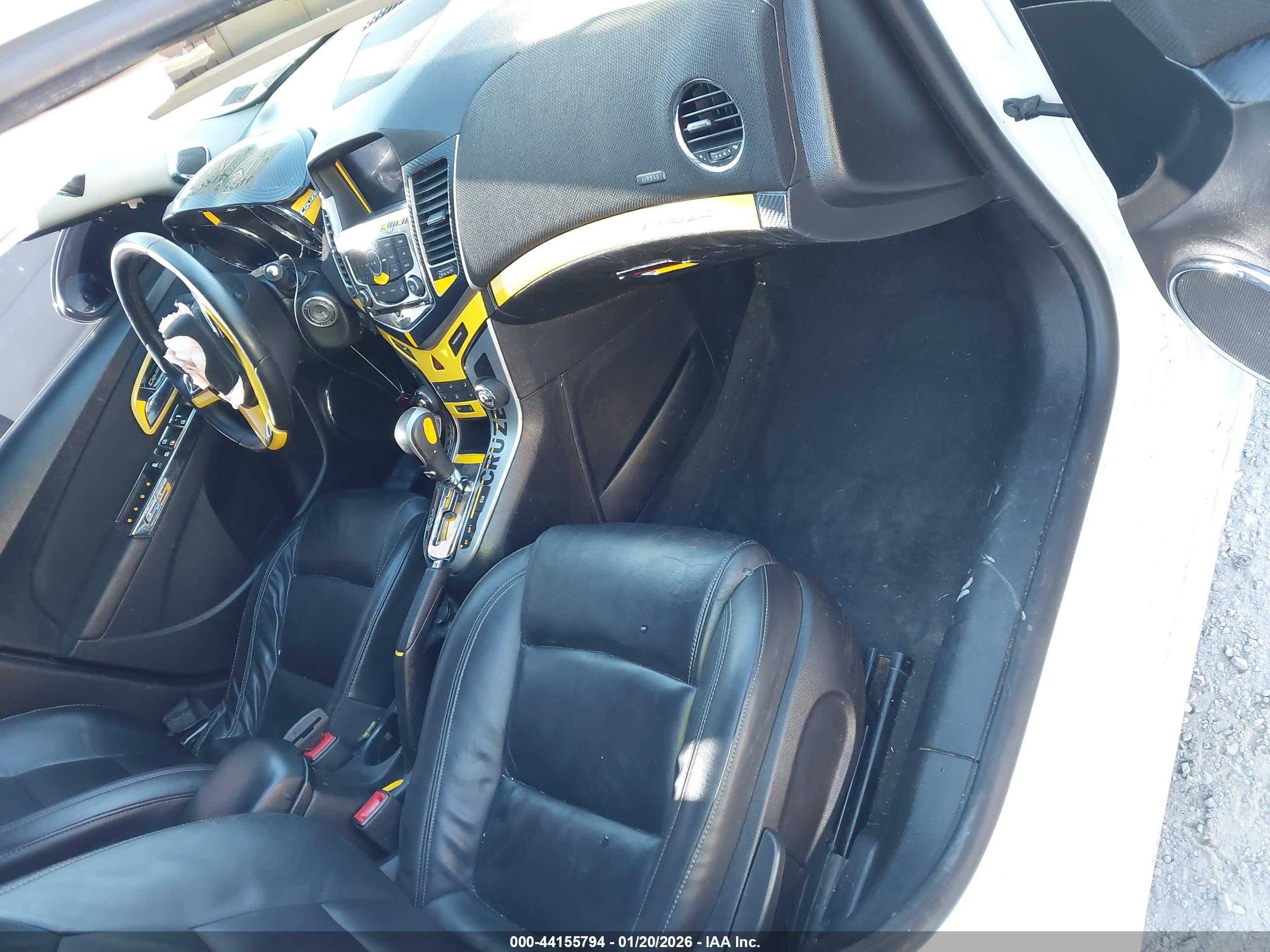 CHEVROLET CRUZE image 5