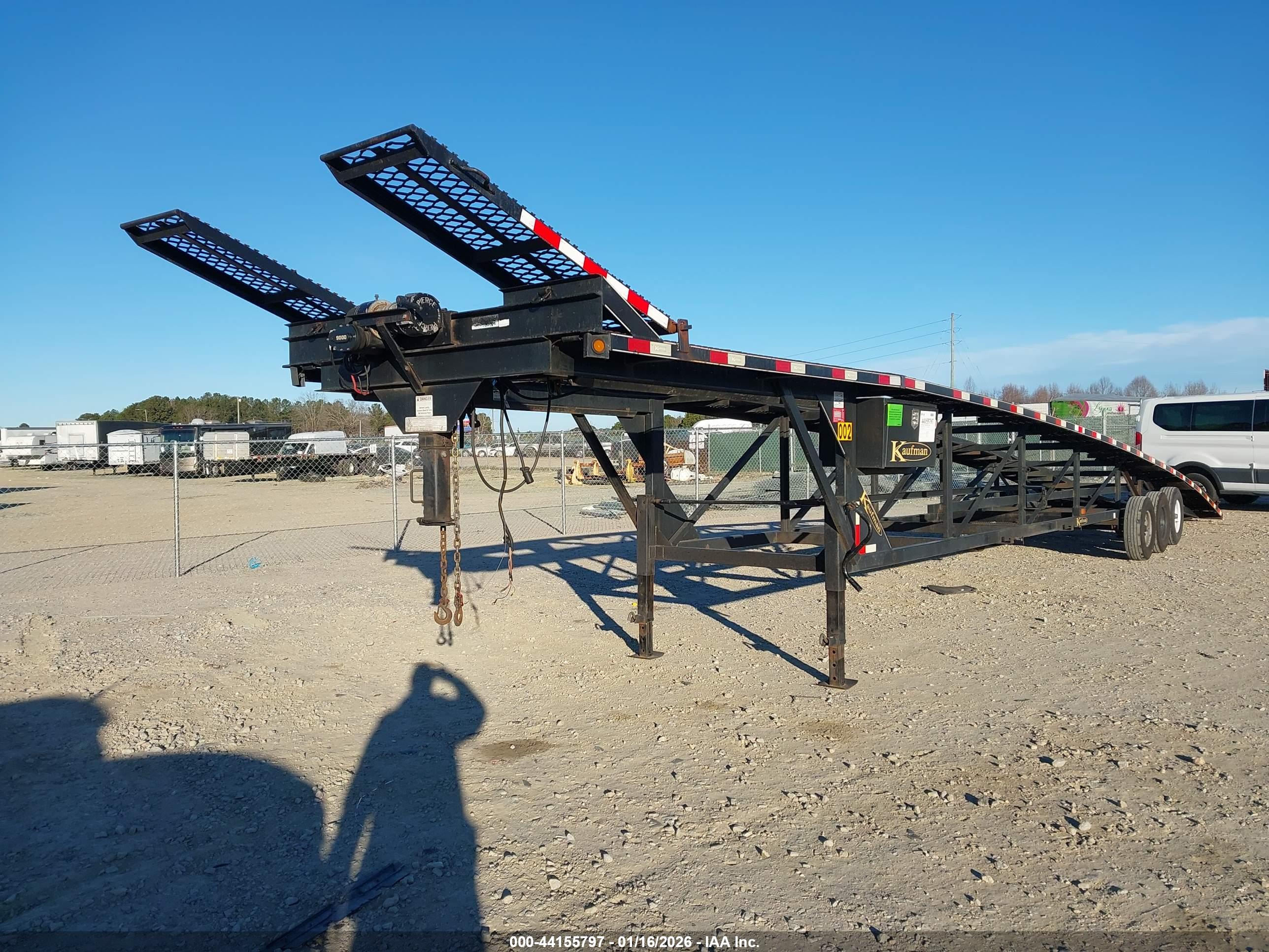KAUFMAN TRAILERS image 2