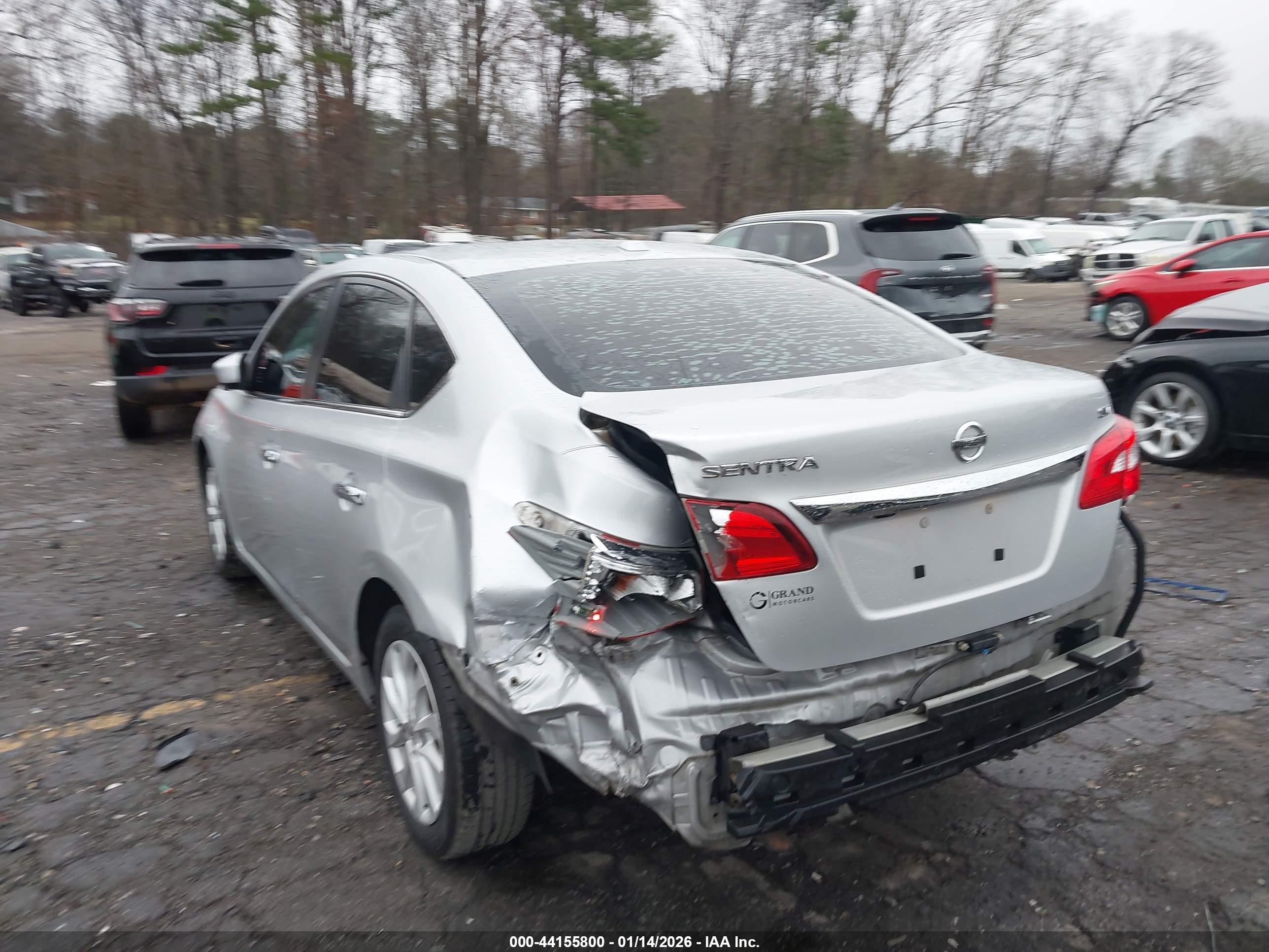 NISSAN SENTRA image 6