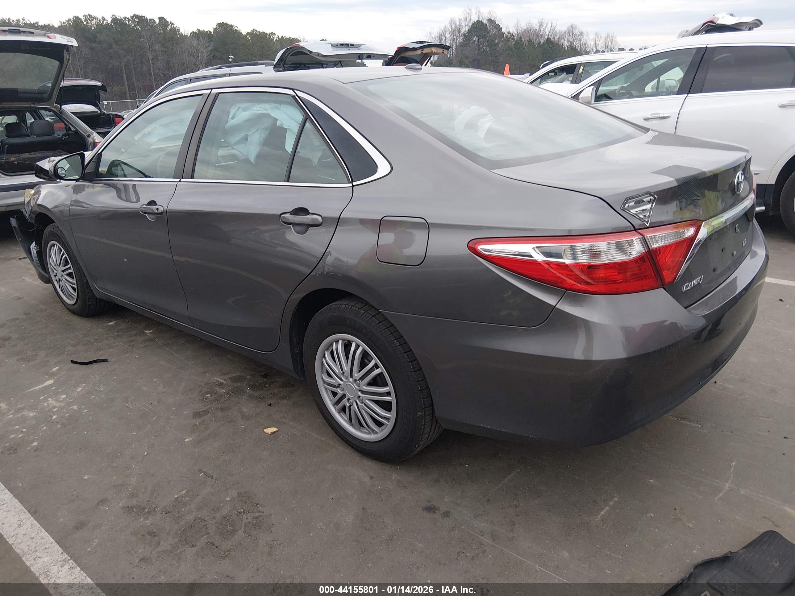 TOYOTA CAMRY image 3