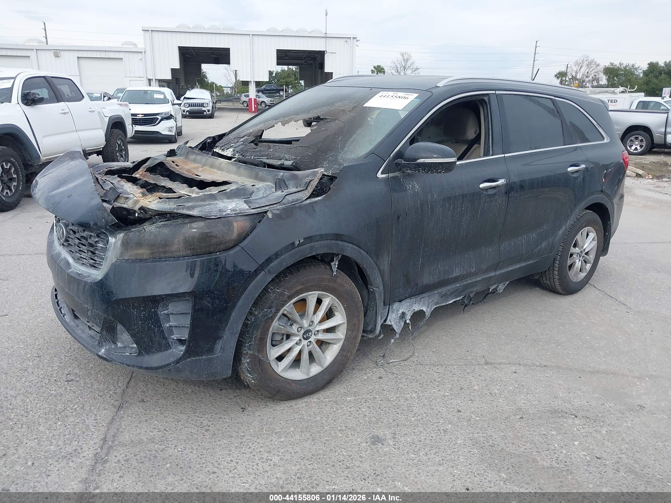 KIA SORENTO image 2