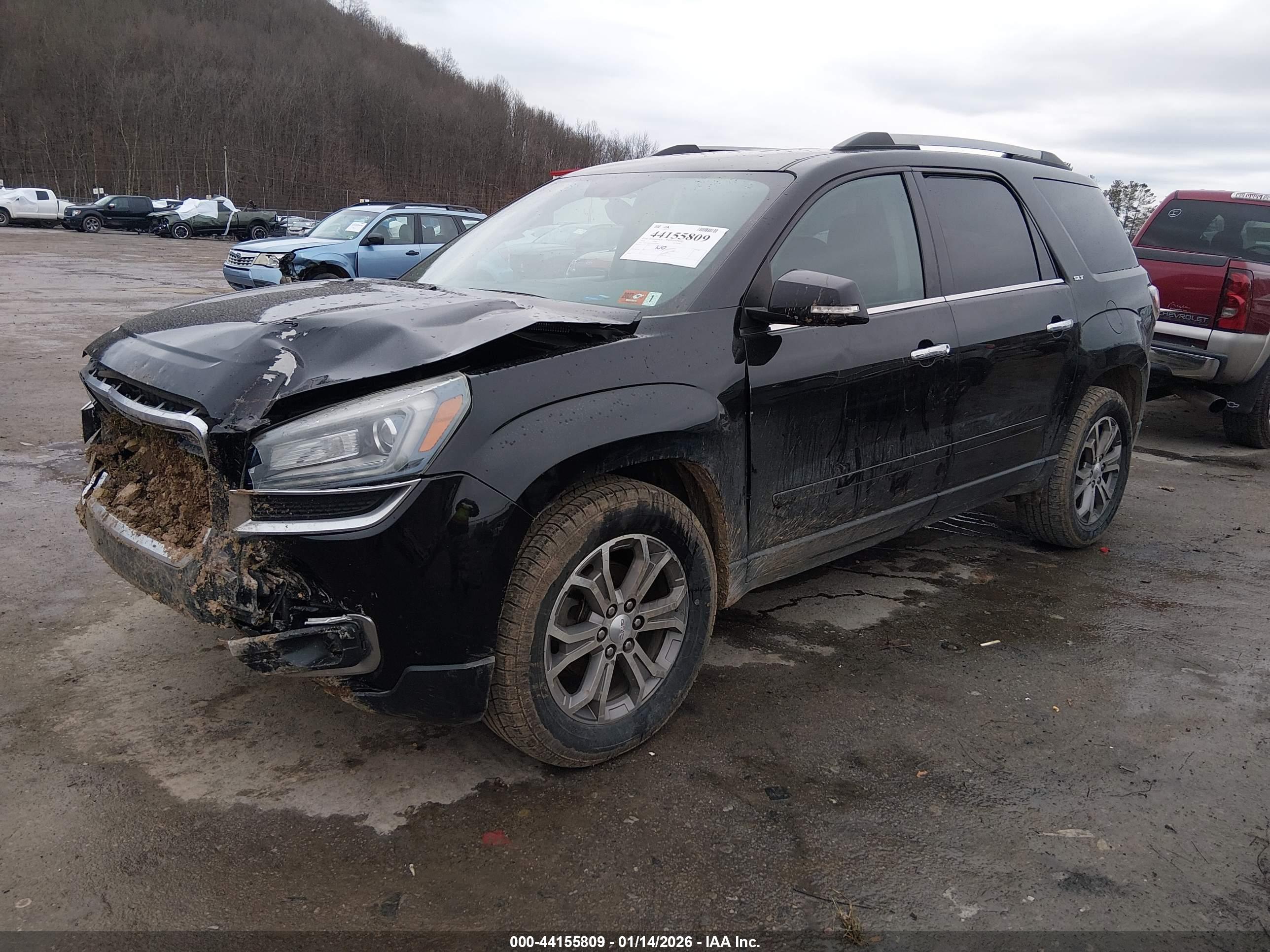 GMC ACADIA image 2