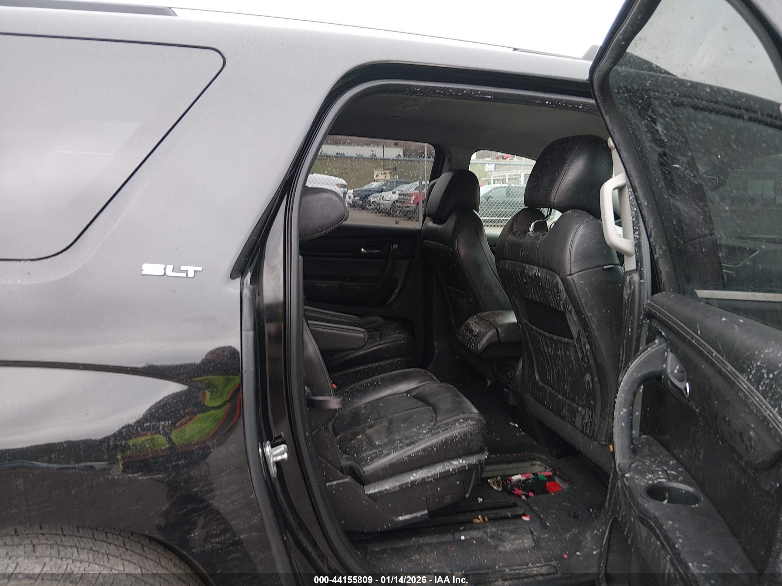 GMC ACADIA image 8