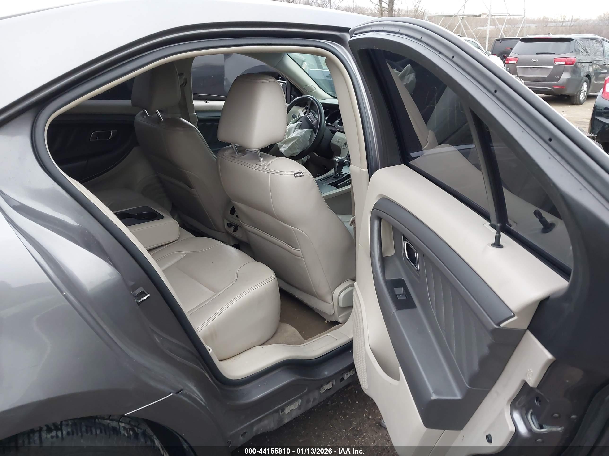 FORD TAURUS image 8