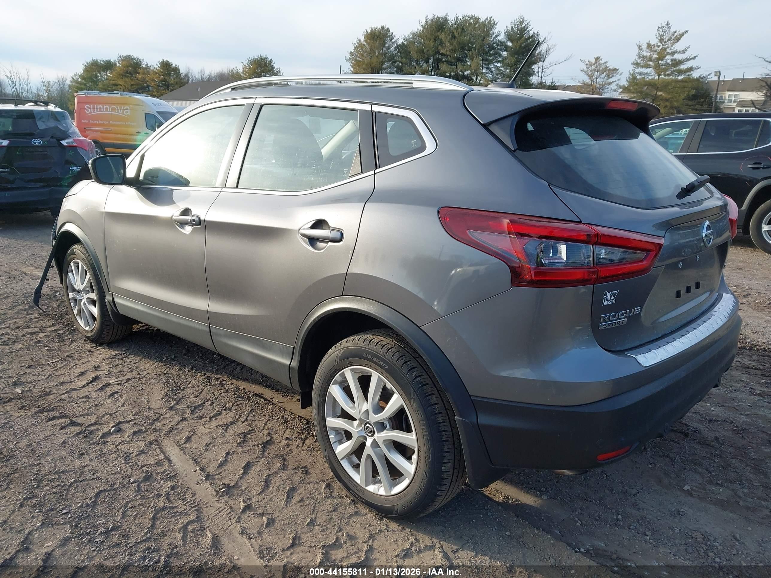 NISSAN ROGUE image 3