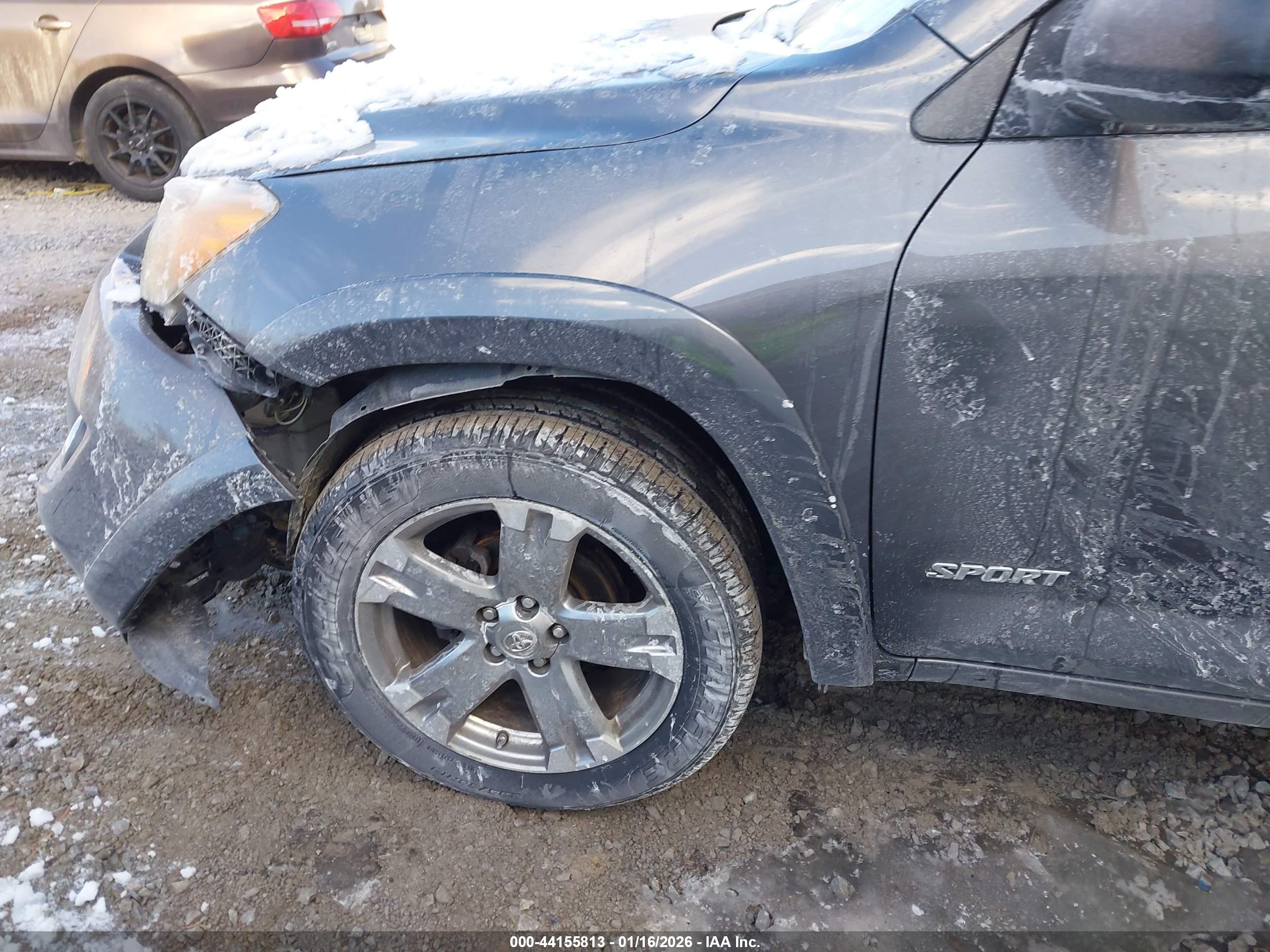TOYOTA RAV4 image 6