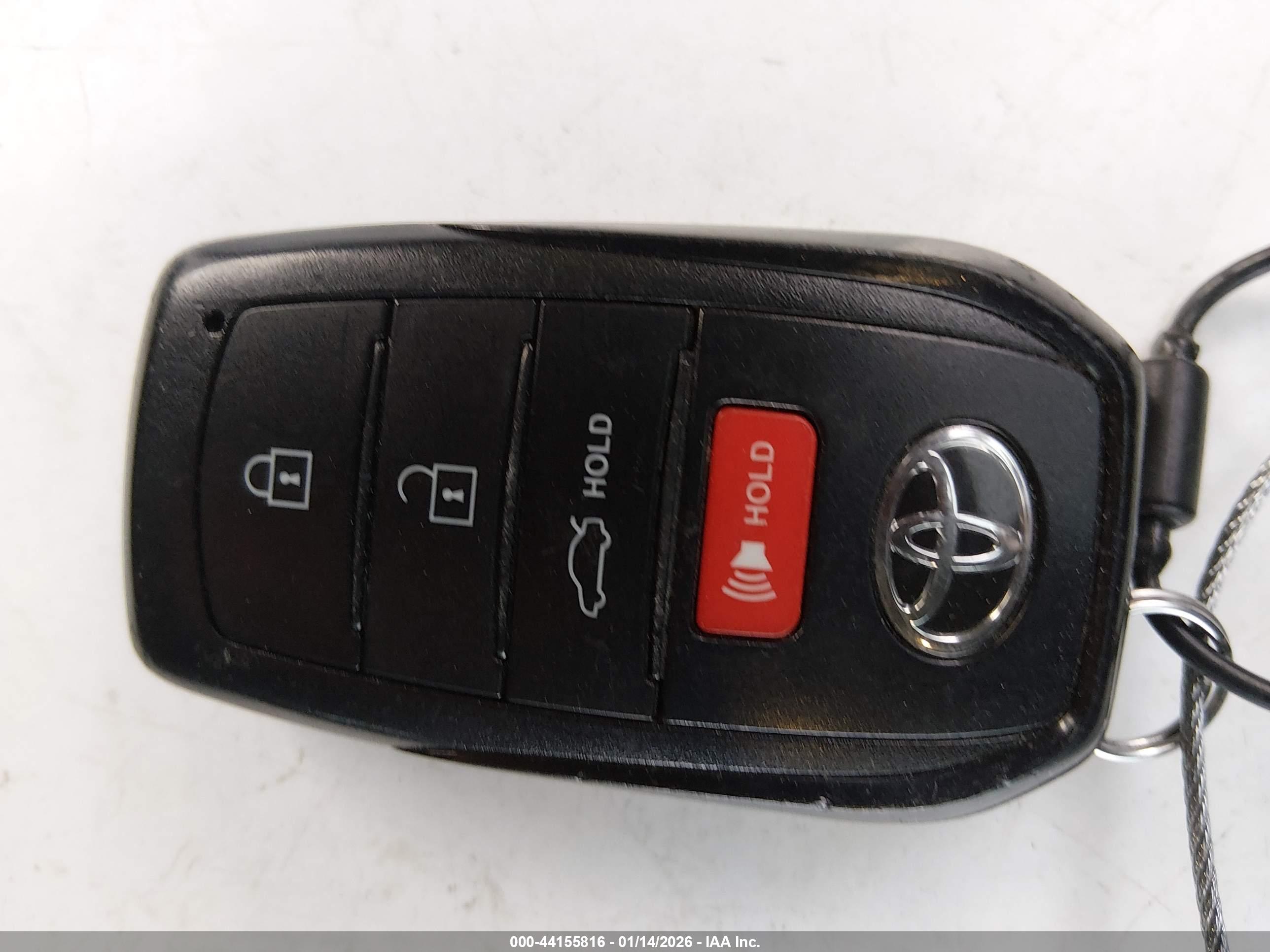 TOYOTA CAMRY image 11