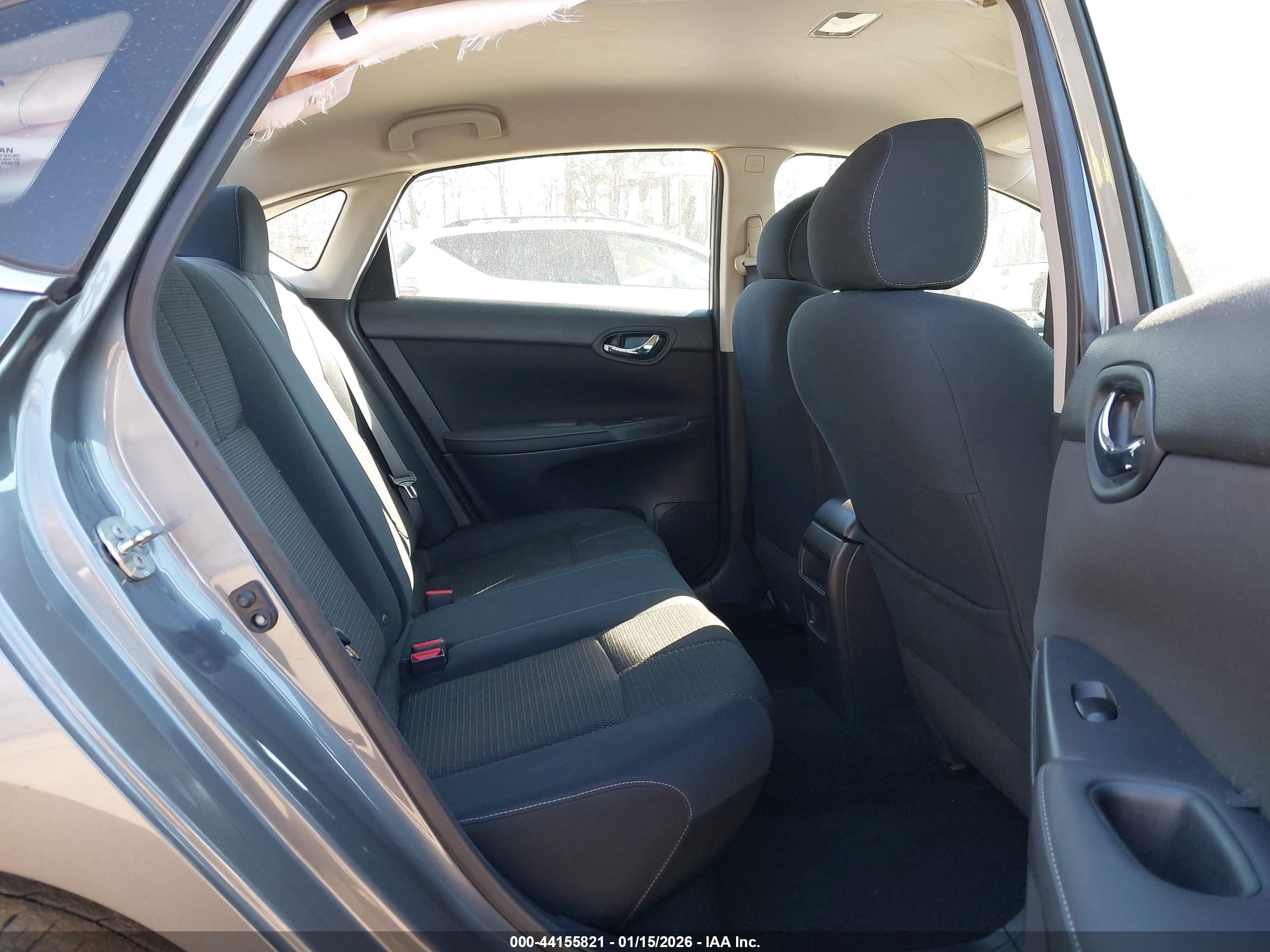 NISSAN SENTRA image 8