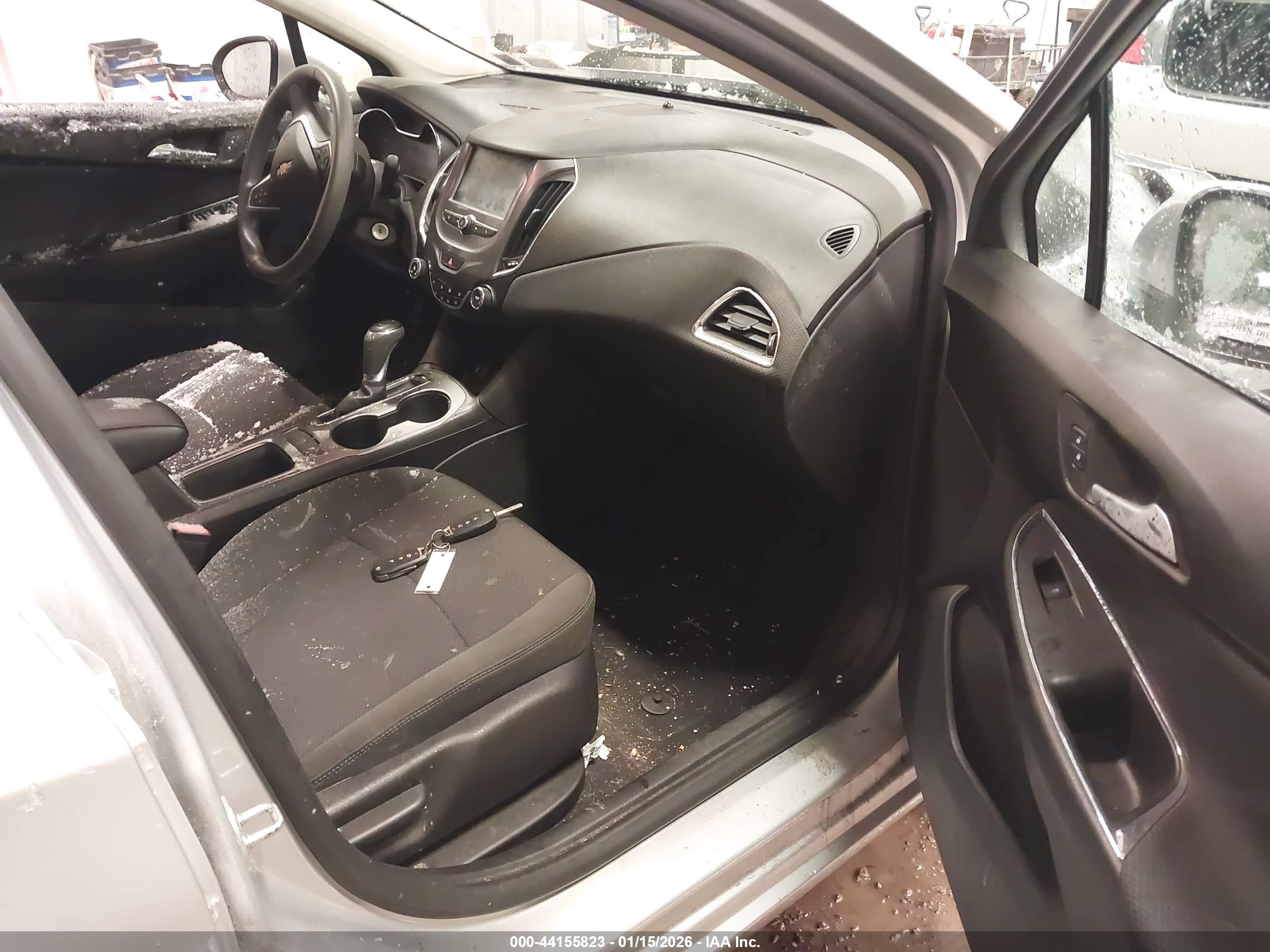 CHEVROLET CRUZE image 5