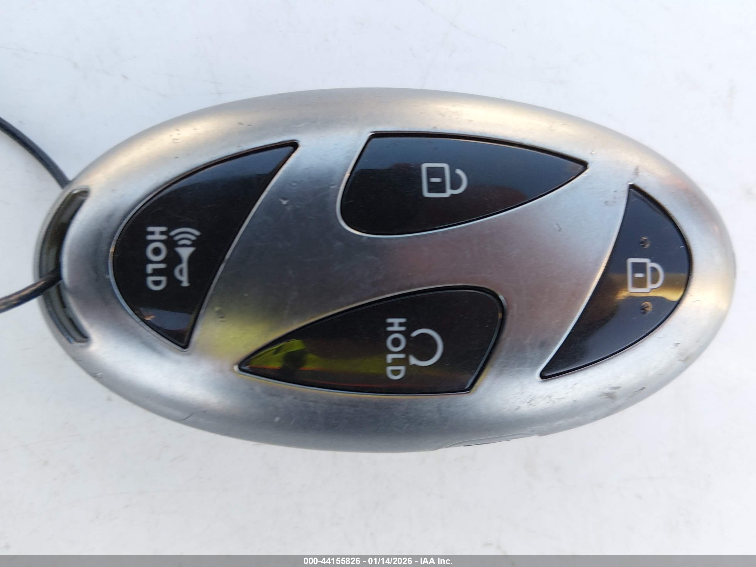 HYUNDAI ELANTRA image 11