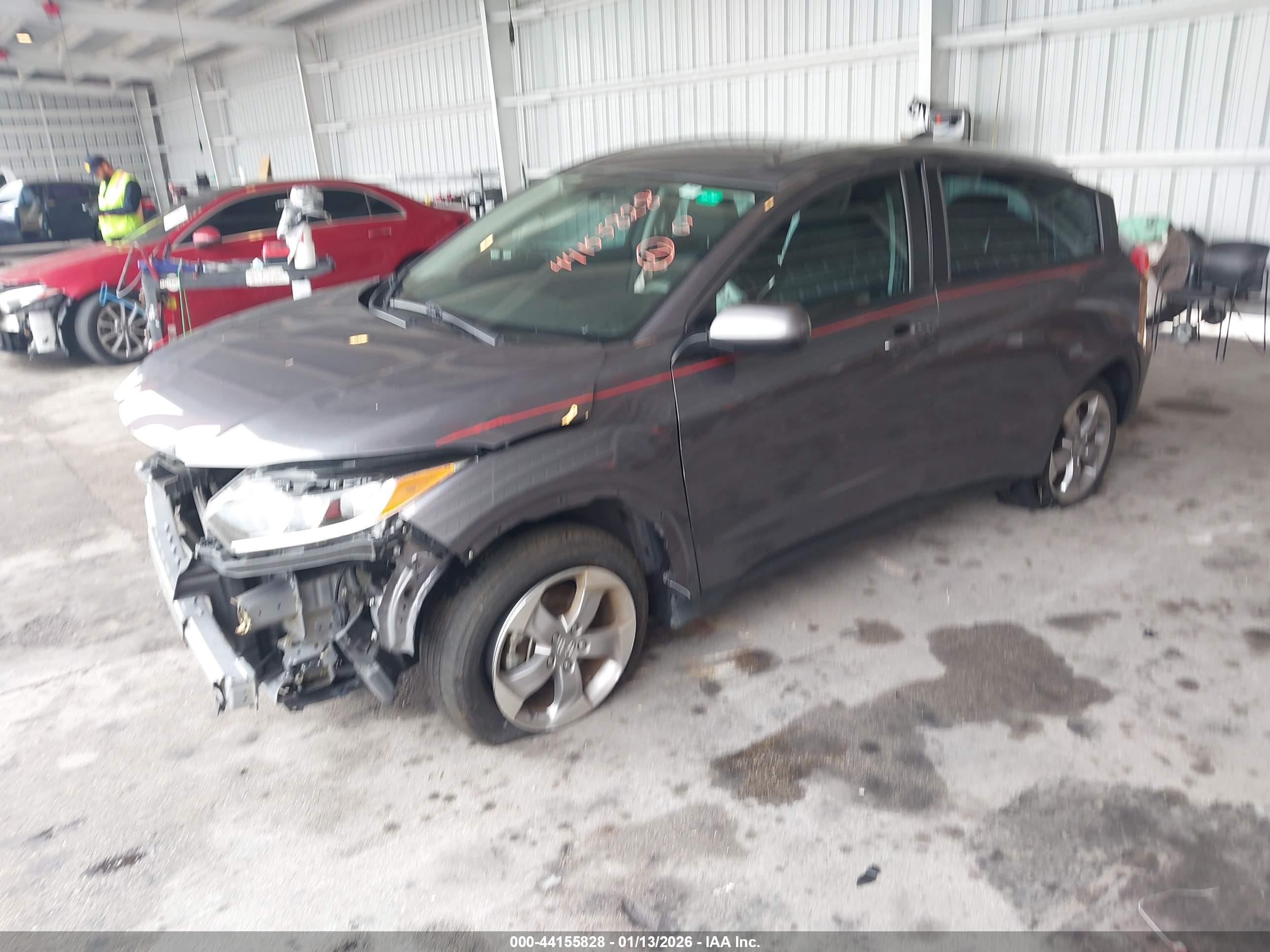 HONDA HR-V image 2